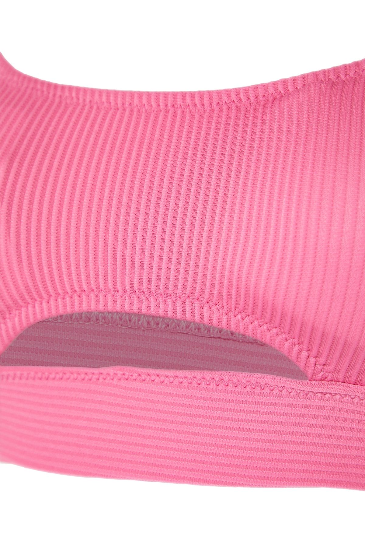 Trendyol Collection-Rosa strukturiertes, detailliertes Bikinioberteil mit Ausschnitten TBESS21BU0235 7
