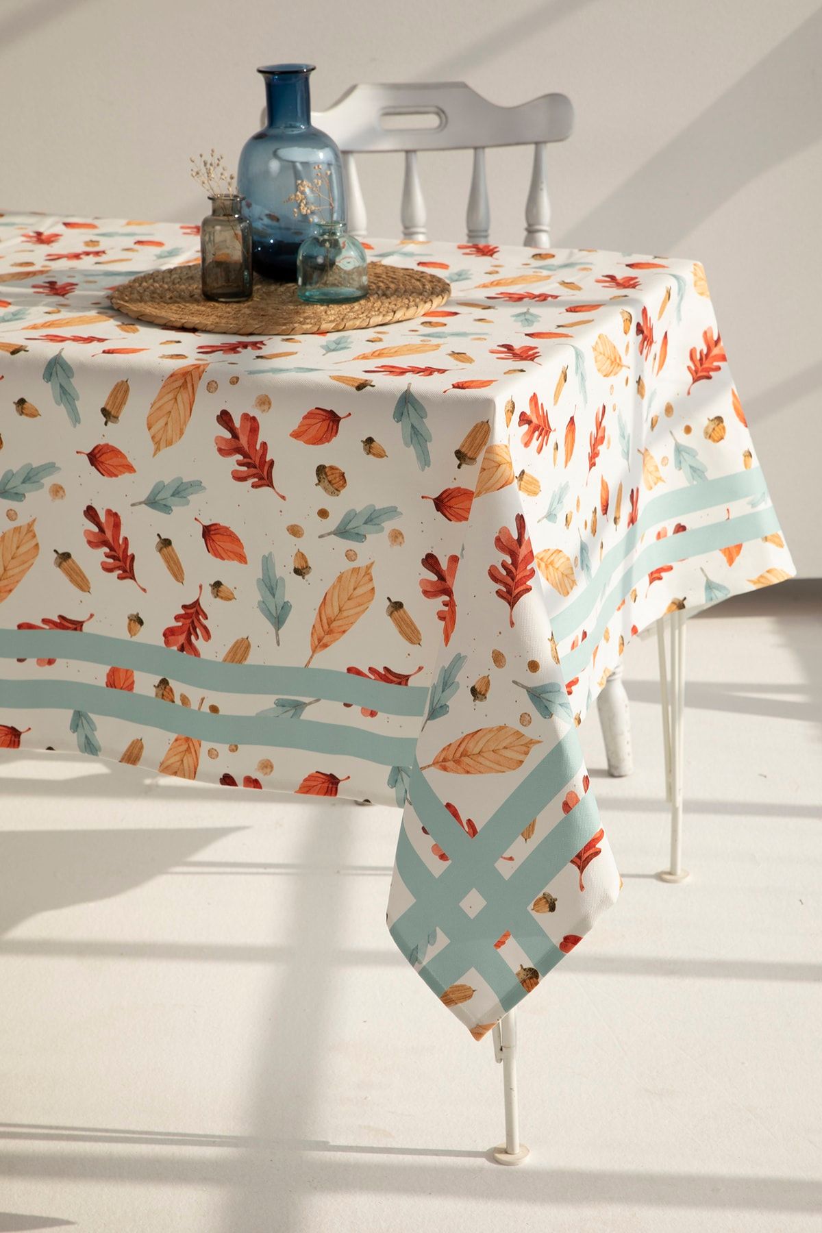 Pioneer woman 2025 willow tablecloth