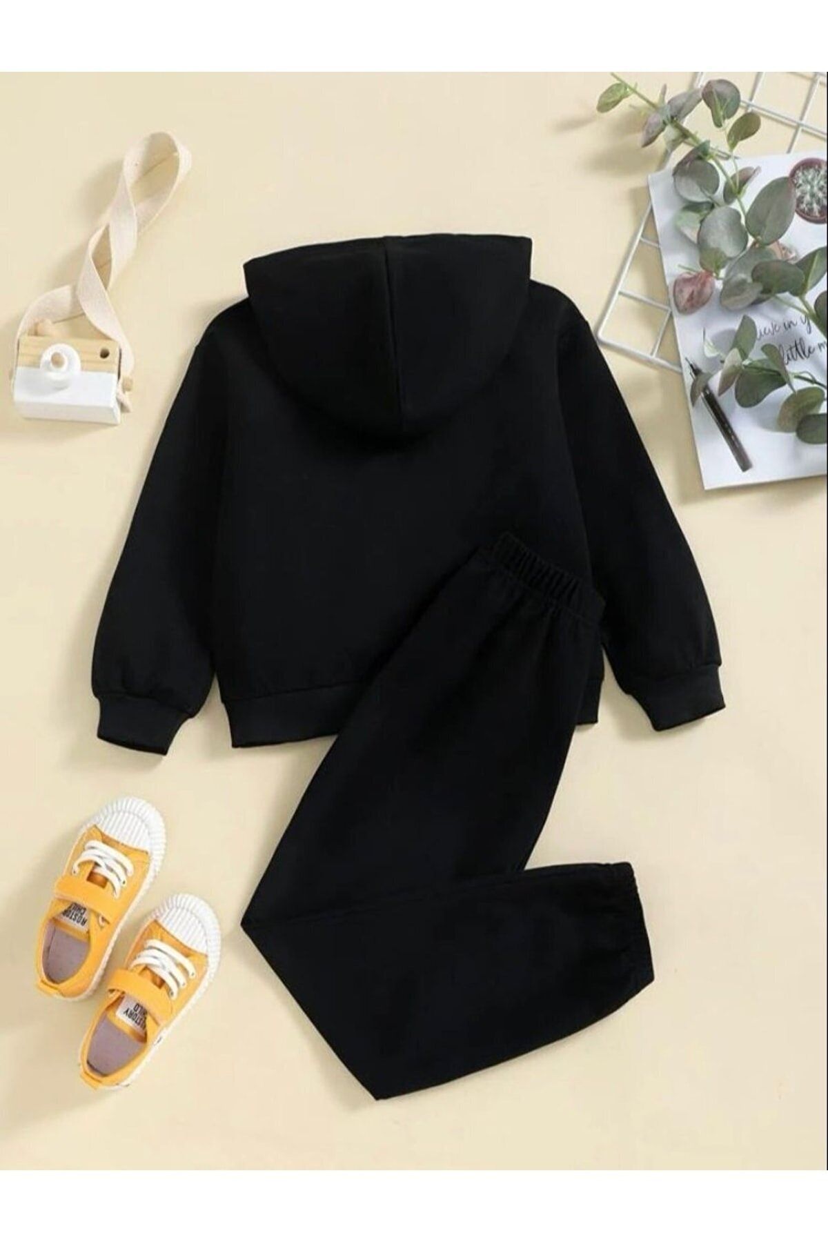 complete the look image