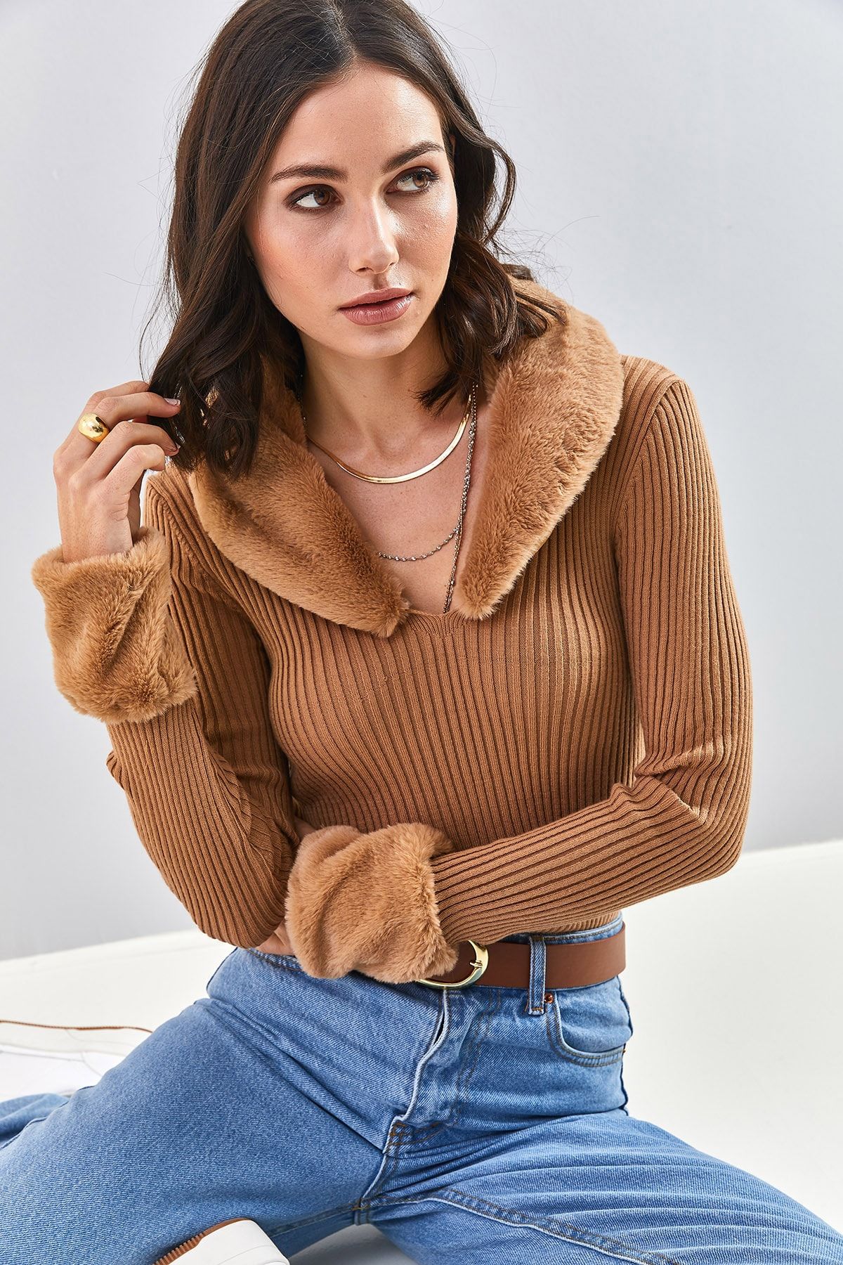 Womens fur sleeve jumper store
