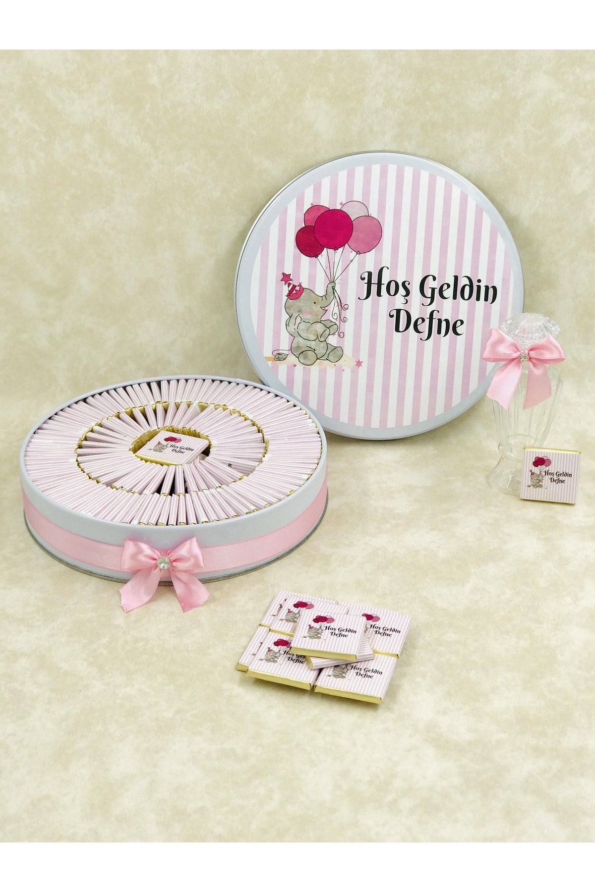 TuNa Chocolate Isme Özel 150 Adet Kız/ Erkek Bebek Çikolatası Fiyatı