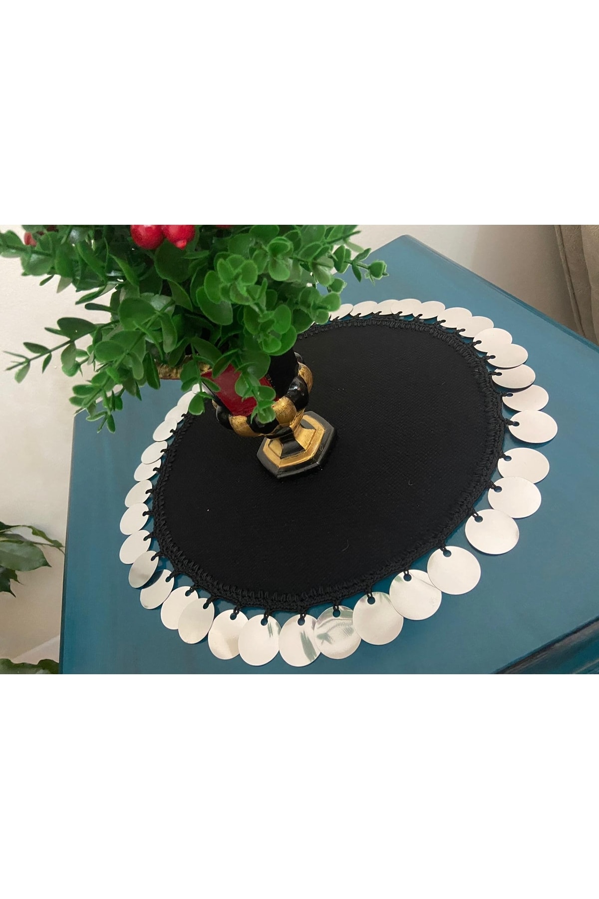 Siyah Gardenya Kumaş Kenarları Gümüş Pullu Örtü 5