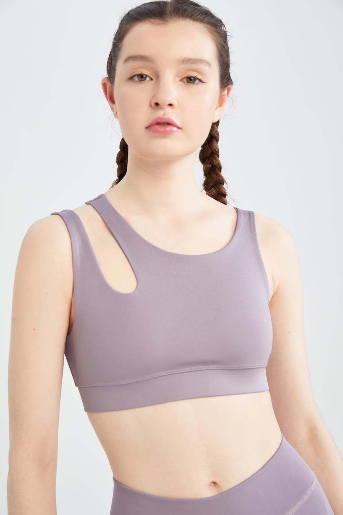 Defacto Fit Crew Neck Seamless Padless Sports Top - Trendyol