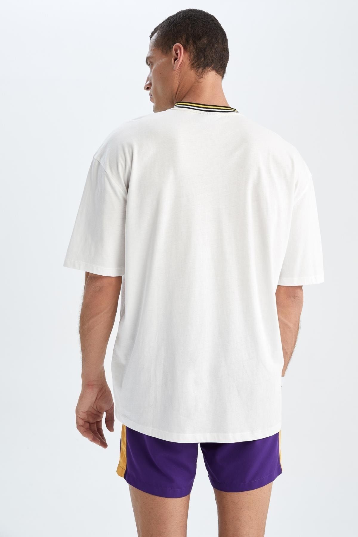 Ecru WOMAN Defacto Fit NBA Los Angeles Clippers Oversize Crew Neck  Sportsman Short Sleeve T-Shirt 2797355
