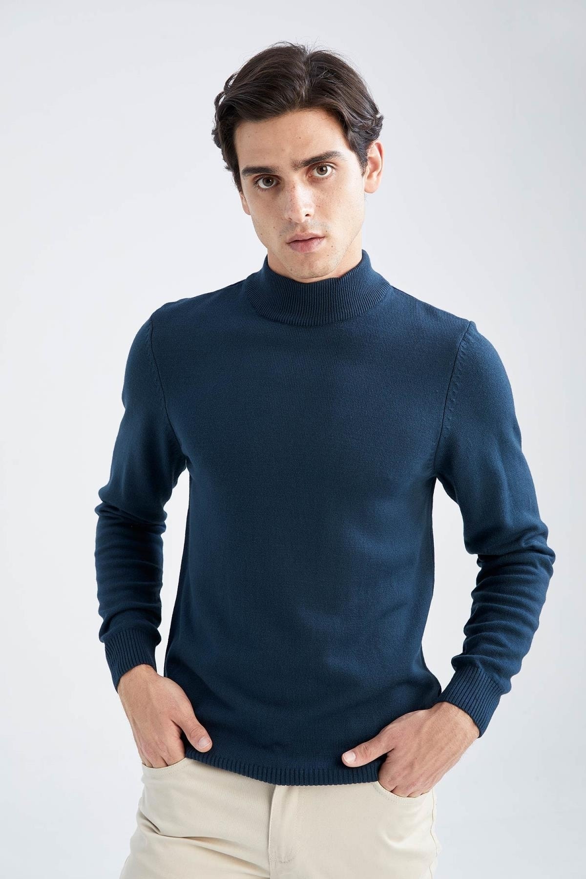 Defacto Slim Fit Yarım Balıkçı Yaka Triko Kazak