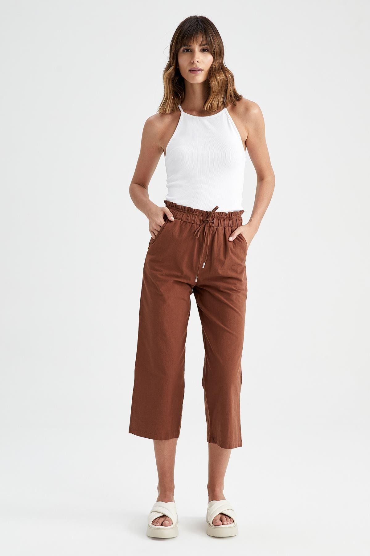 DeFacto Shorts Braun Mittlerer Bund NV6577