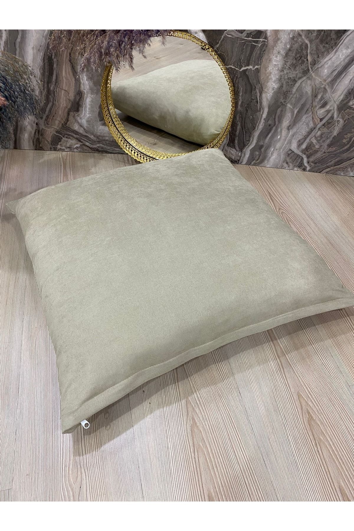 Kumru Çeyiz-Rona Series Italian Mat Velvet Modern Floor Cushion Pouf Throw Pillow Cover 70x70 3