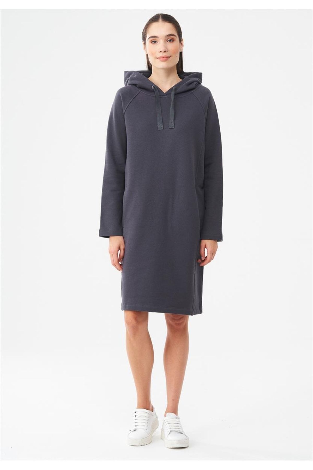 ORGANICATION Kleid Grau Basic