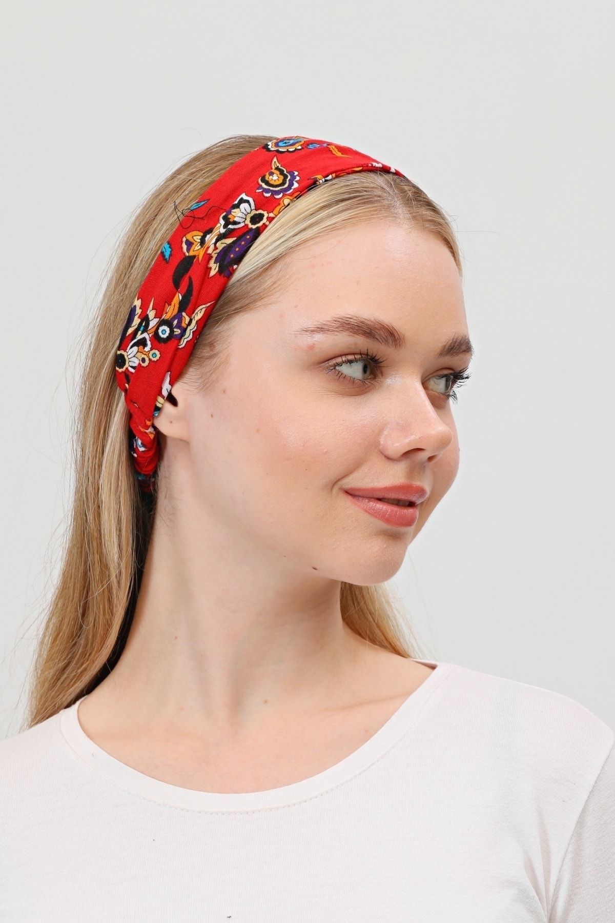 Renkli Boncuklu Paraşüt Lastikli Bandana Kırmızı 7
