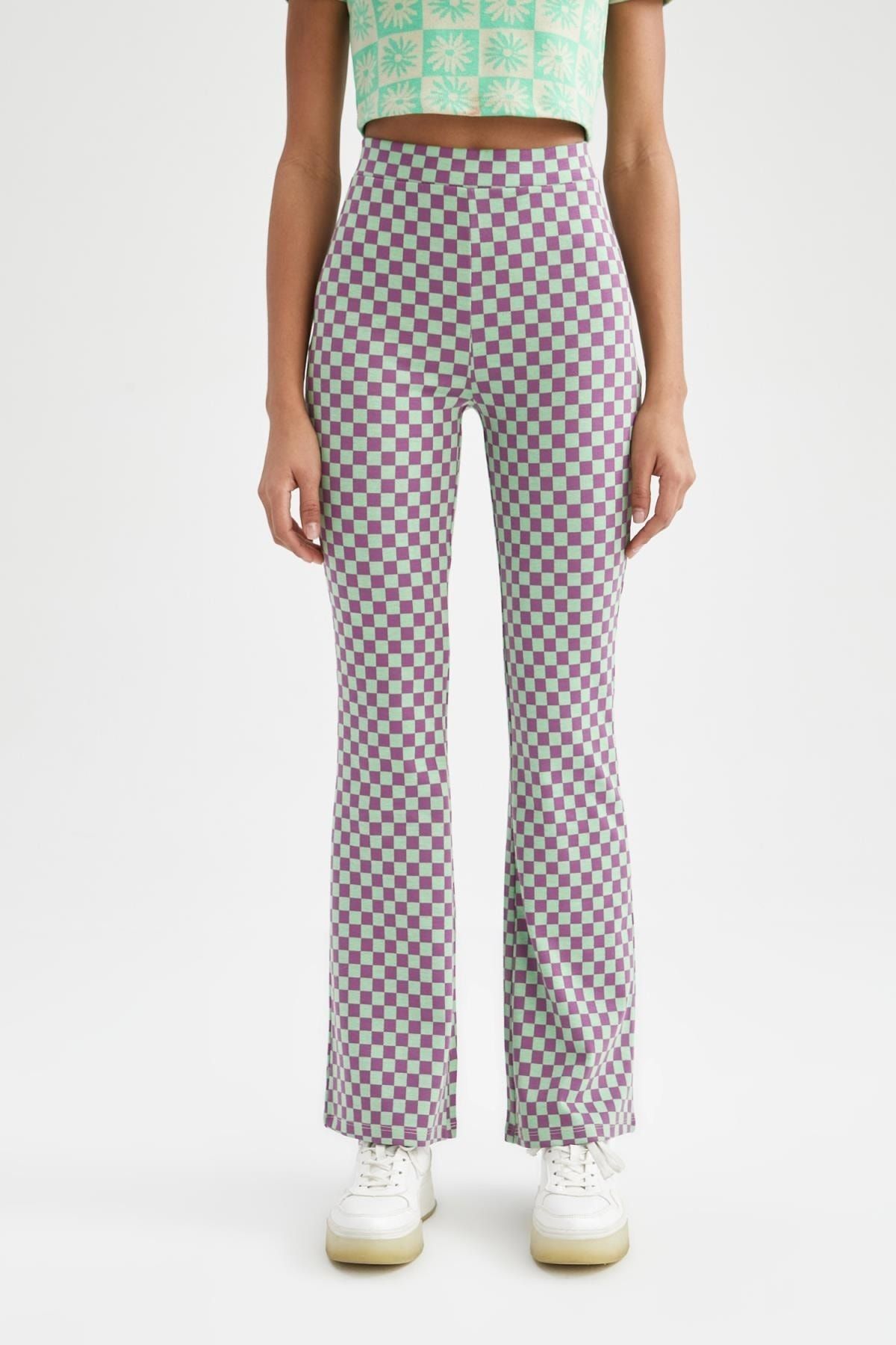DeFacto-Flare Fit Checkerboard Patterned Jacquard Flare Leg Trousers 6