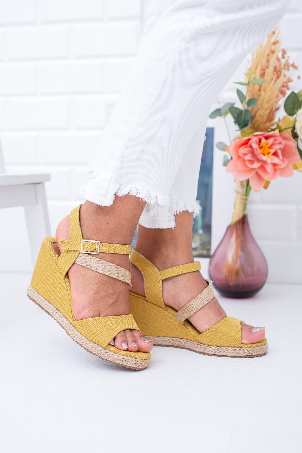 BAKG Y Wedge Shoes Yellow