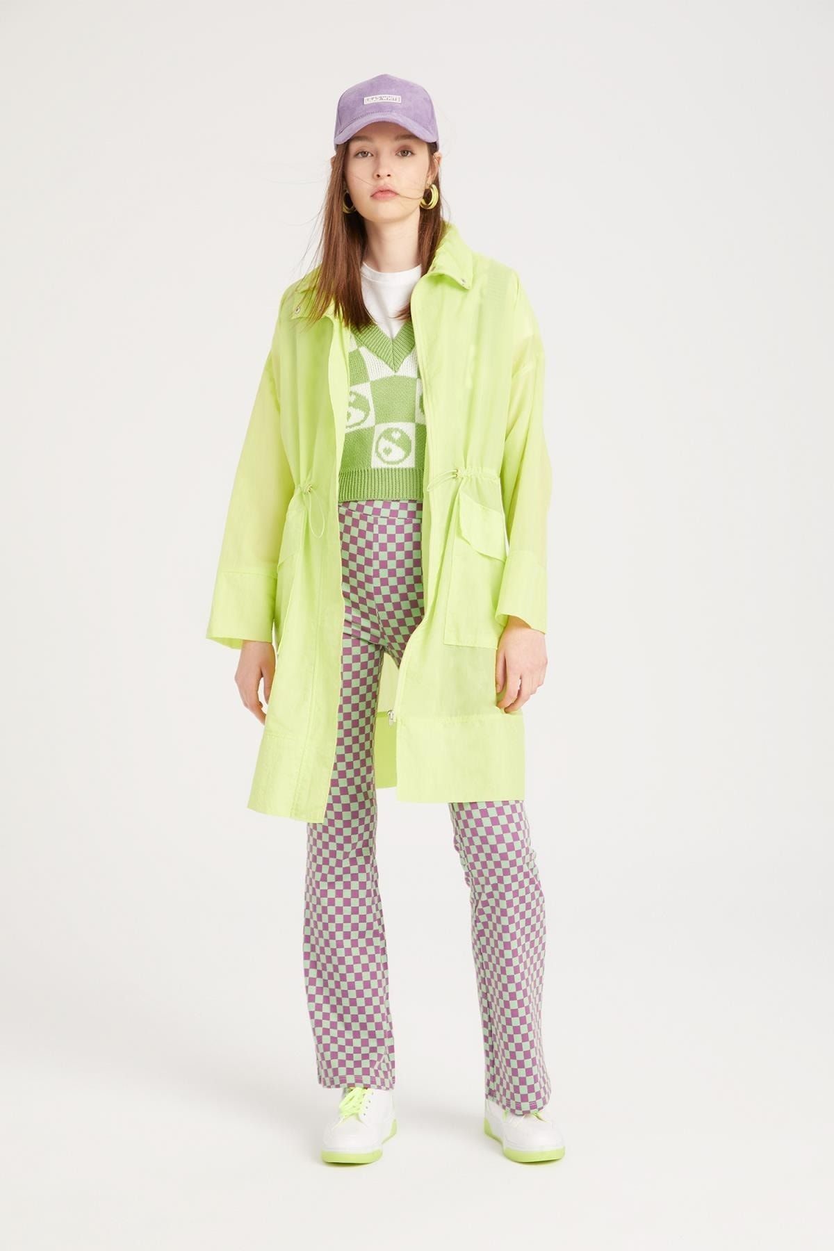 DeFacto-Flare Fit Checkerboard Patterned Jacquard Flare Leg Trousers 2