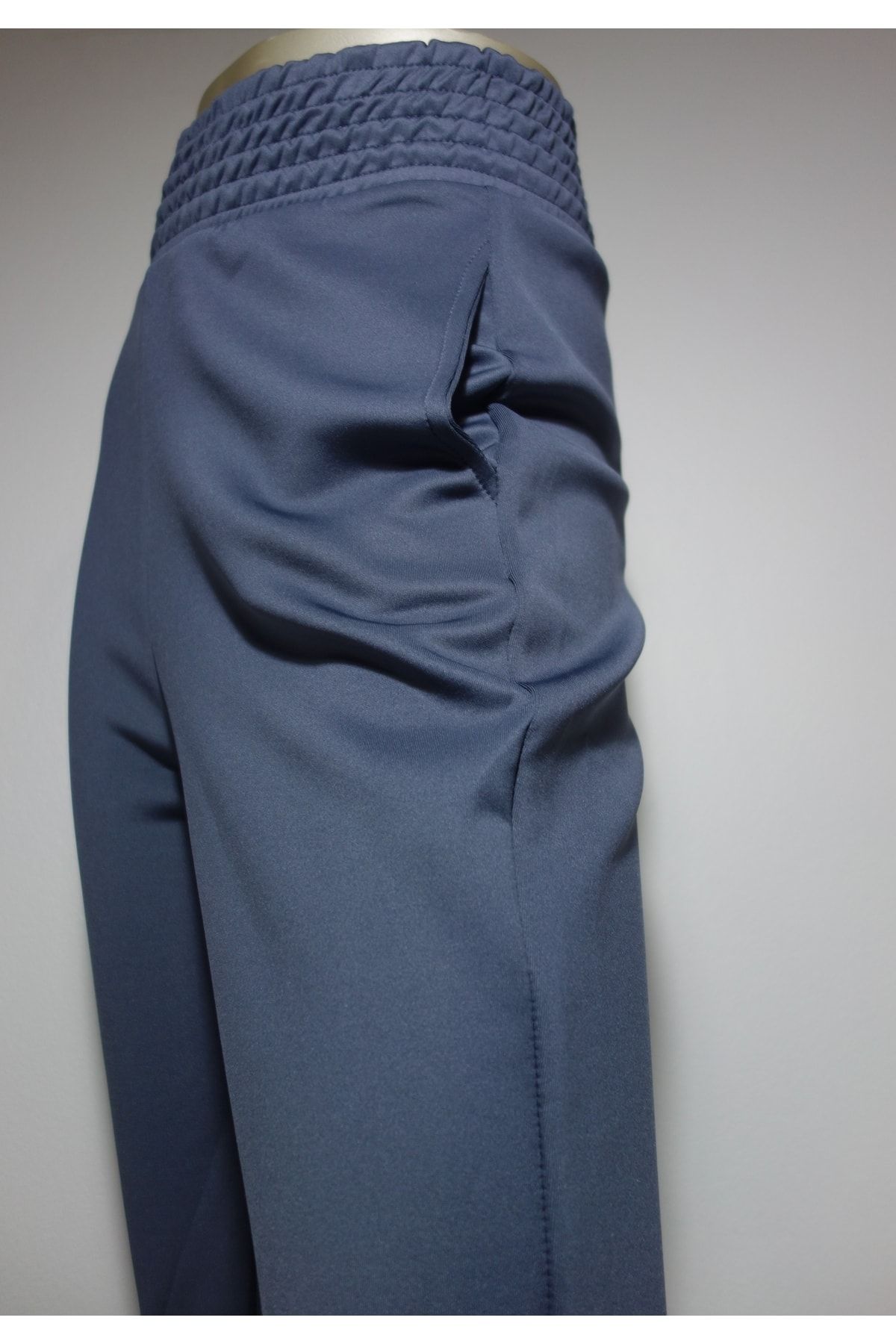 SYS BASIC-Scuba Fabric Sweatpants 3