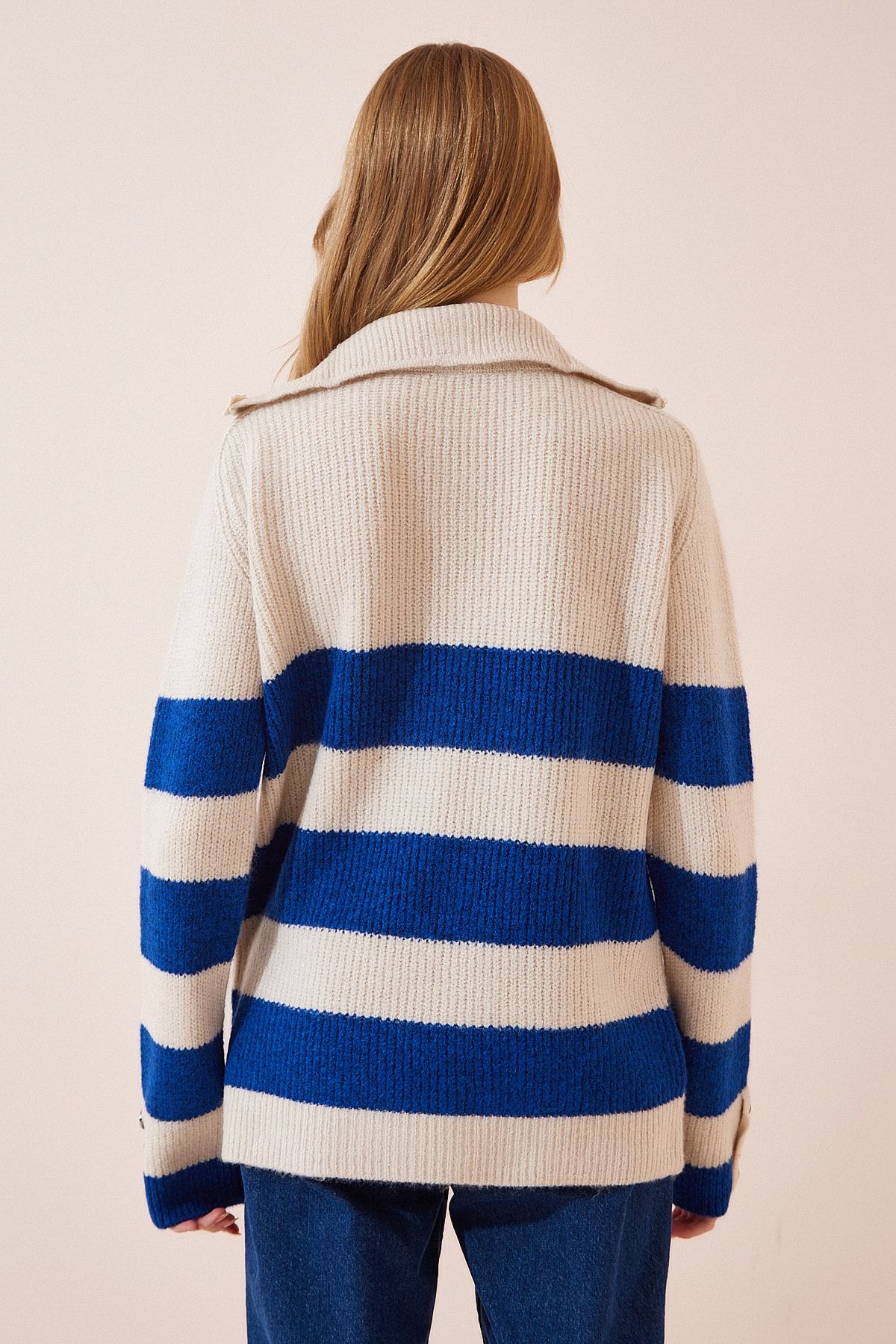 Happiness İstanbul-Cremeblauer Rollkragenpullover mit Streifenmuster und Reißverschluss für Damen LX00042 5