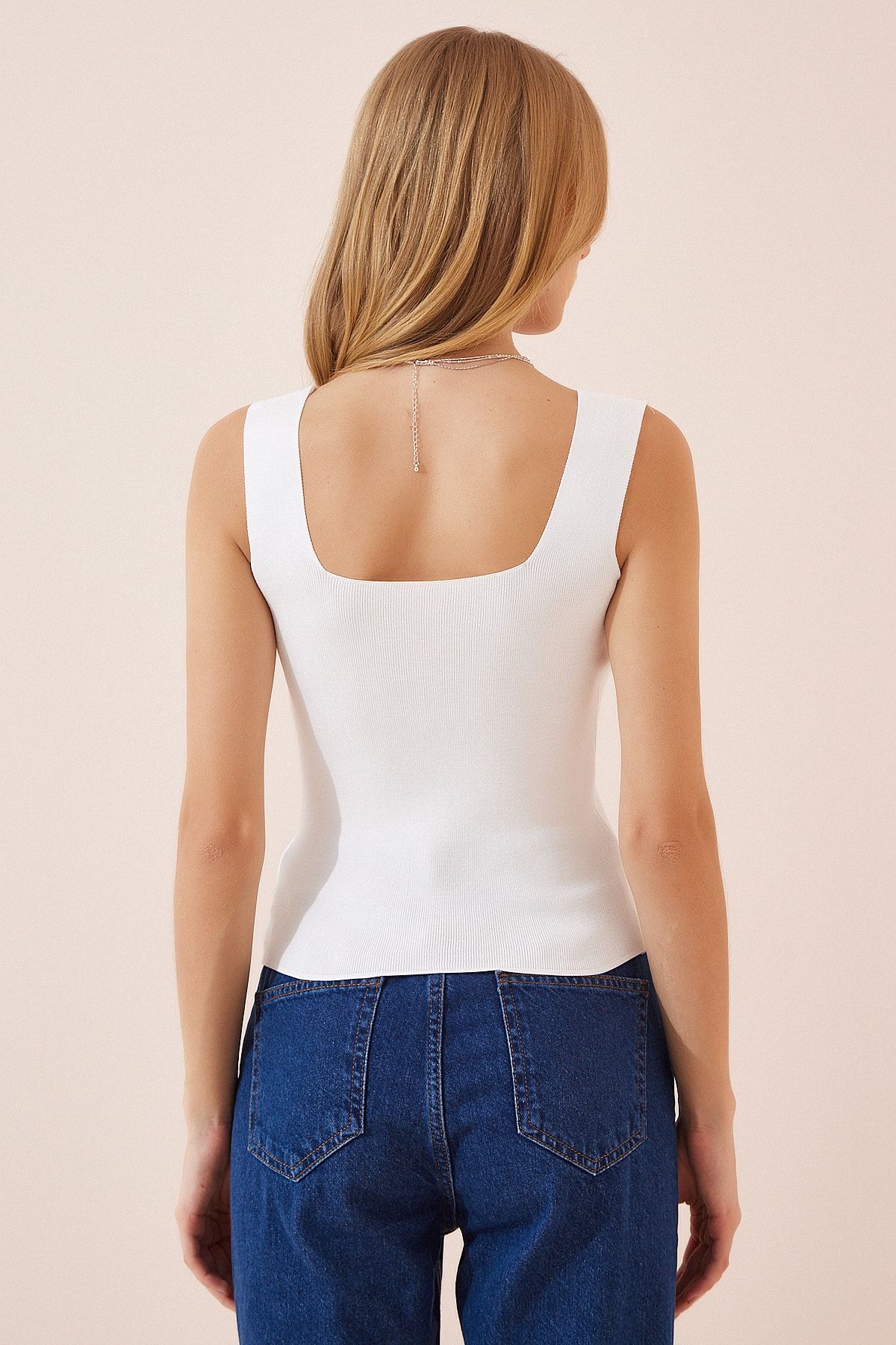 Happiness İstanbul-Weiße Damen-Strickbluse mit quadratischem Kragen und dicken Trägern im 2er-Pack US00822 9