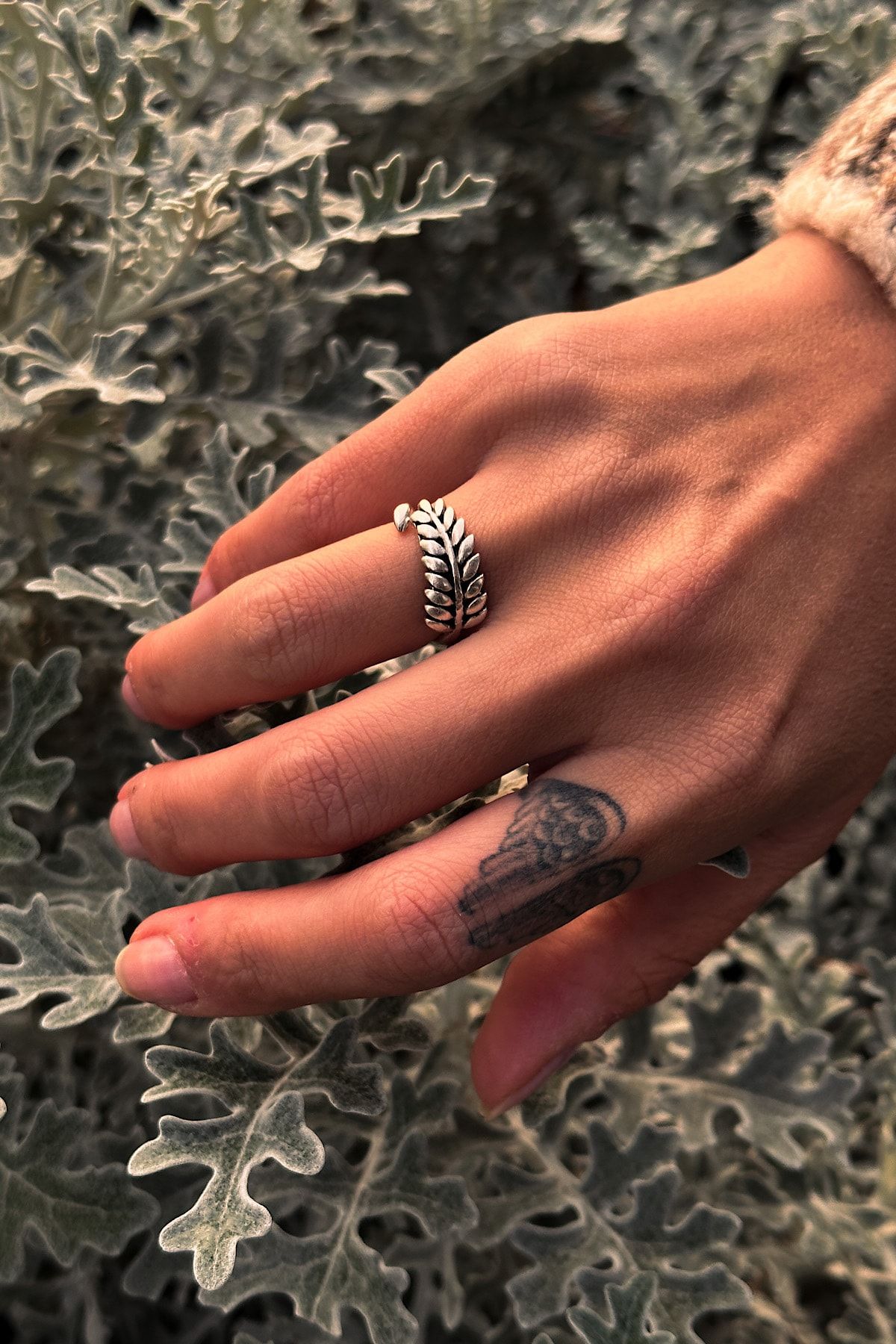 Wheat grains wishbone clearance ring
