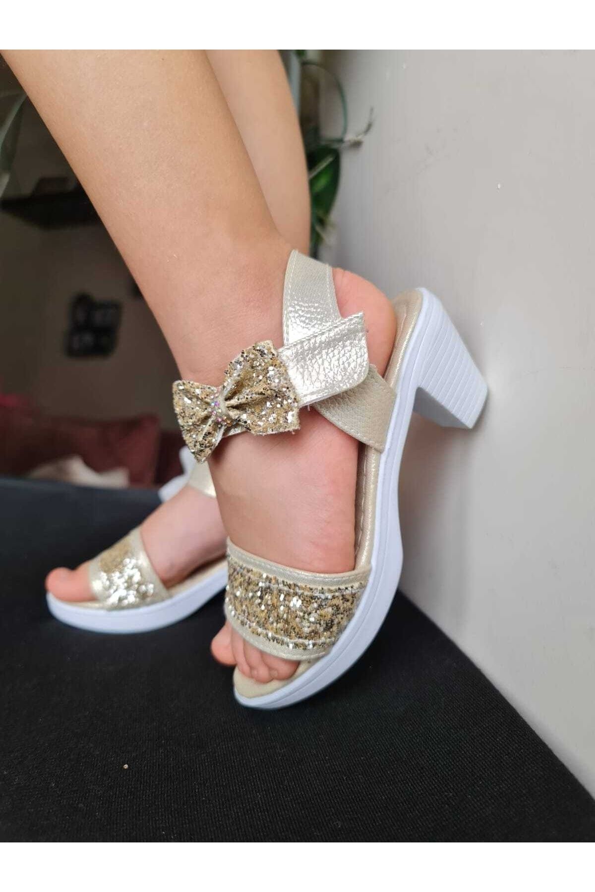 Stylo chappal 219 with price hot sale