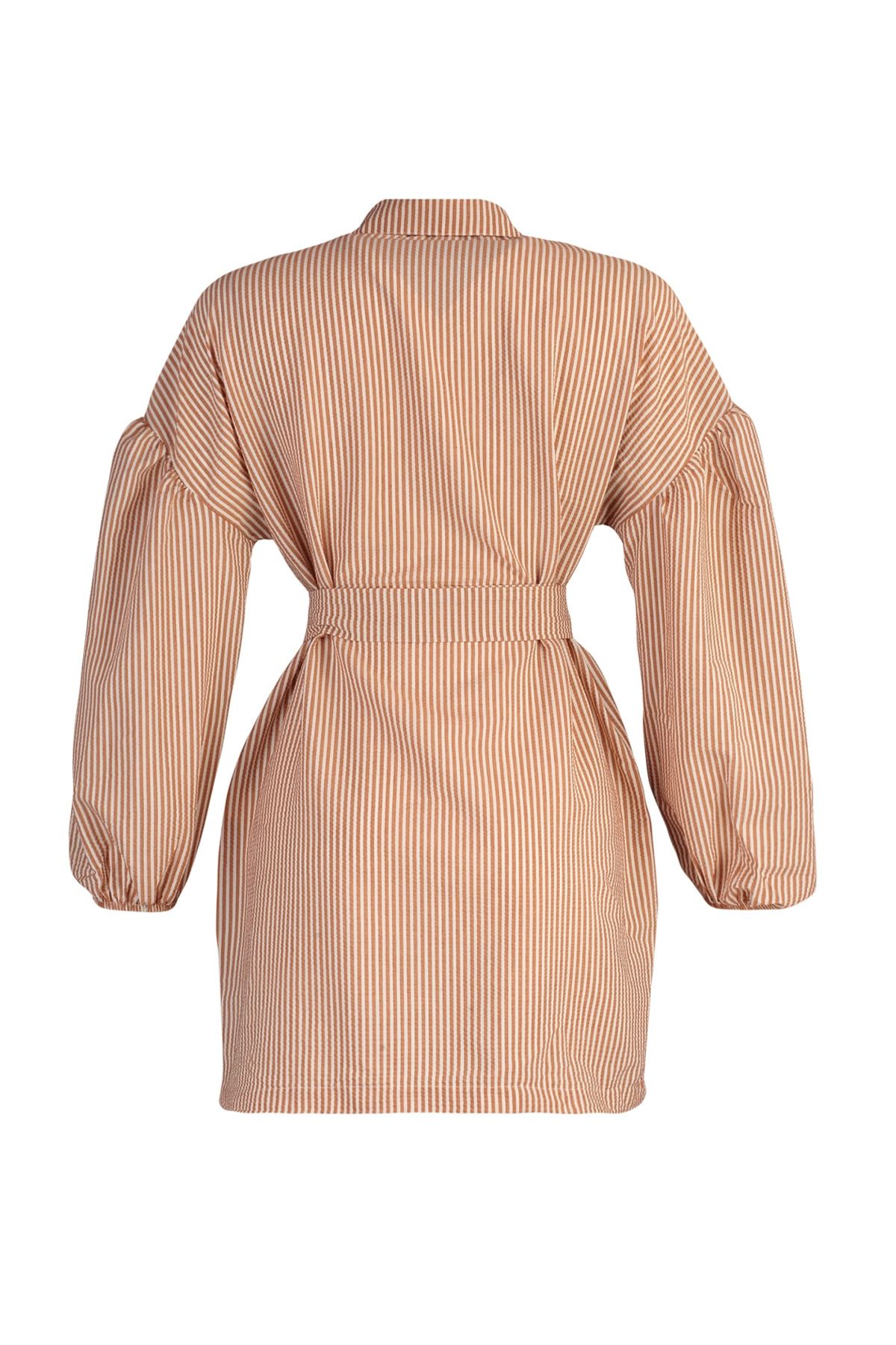 Trendyol Modest-Orange gestreiftes, gewebtes Hemd mit Ballonärmeln und langem Rücken, Gürtel TCTSS22GO0116 8