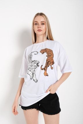 Kadın Beyaz Kaplan Baskı Oversize T-shirt K-1001