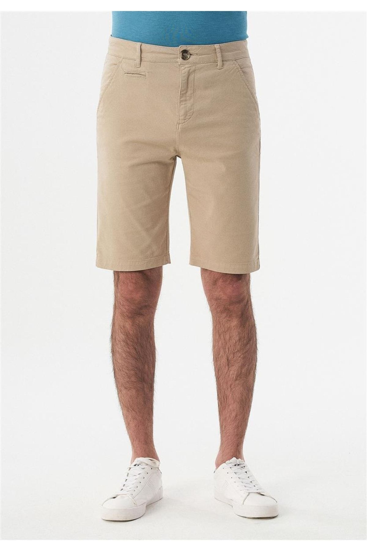 ORGANICATION Shorts Beige Mittlerer Bund Fast ausverkauft