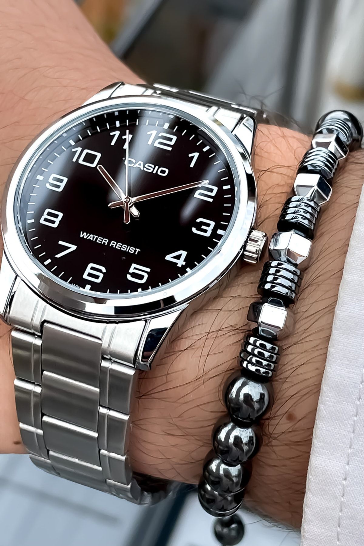 Casio Çelik Kordon Gümüş Renk 50mt Su Geçirmez Erkek Kol Saati BY8946