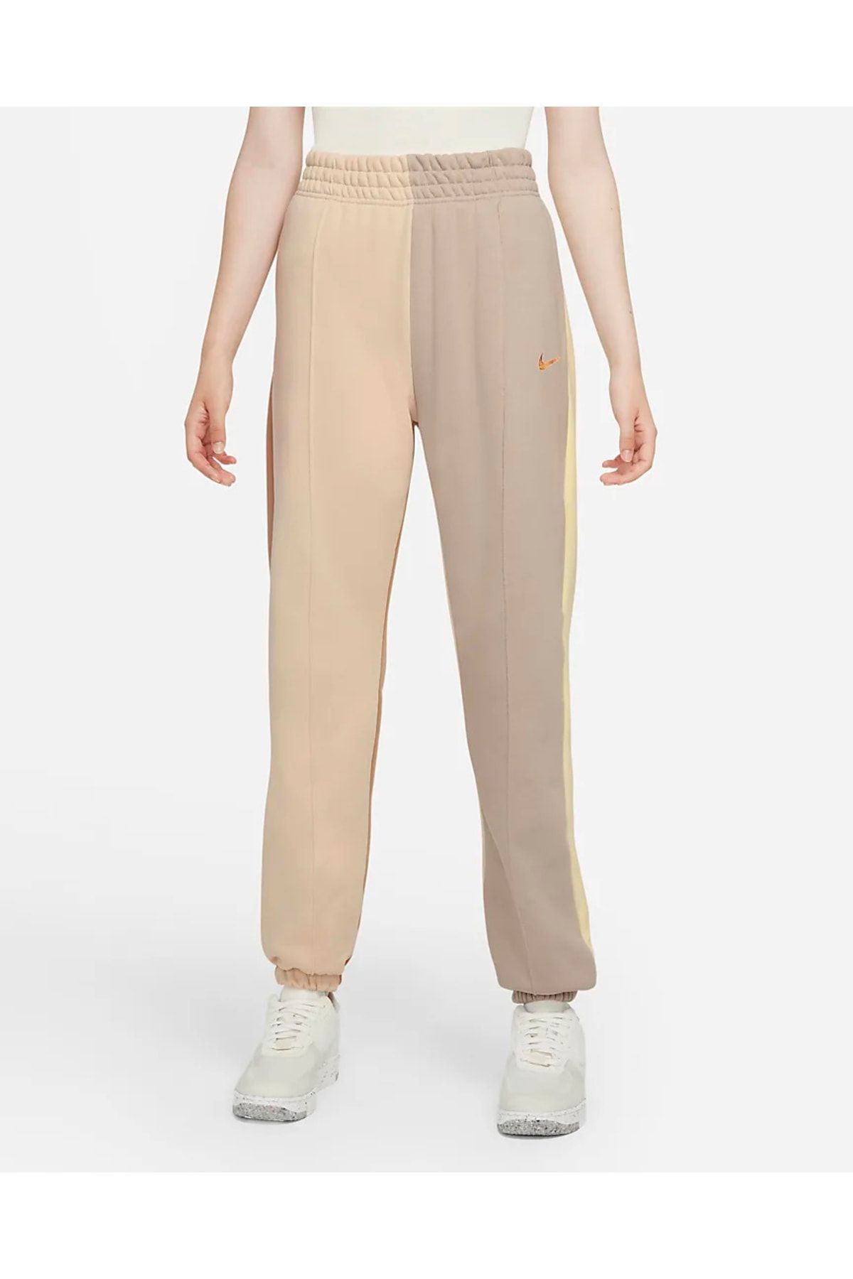 Nike clearance colorblock sweatpants