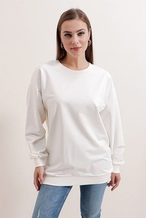 Kadın Beyaz Basic Uzun Kollu Oversize Sweatshirt P20W-4420