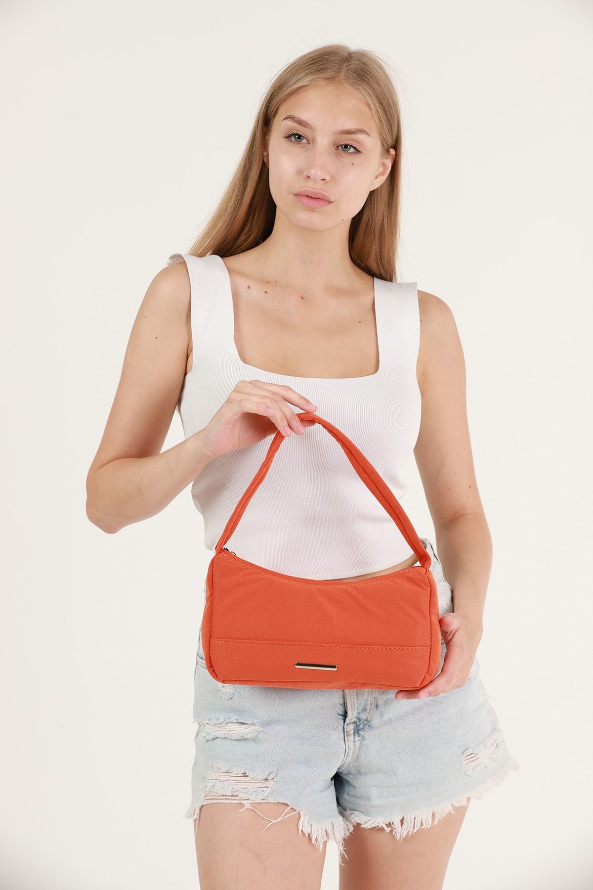 SHAKA Turuncu U26 Baget El Ve Omuz Çantası U:13 Cm E:25 Cm G:6 Cm