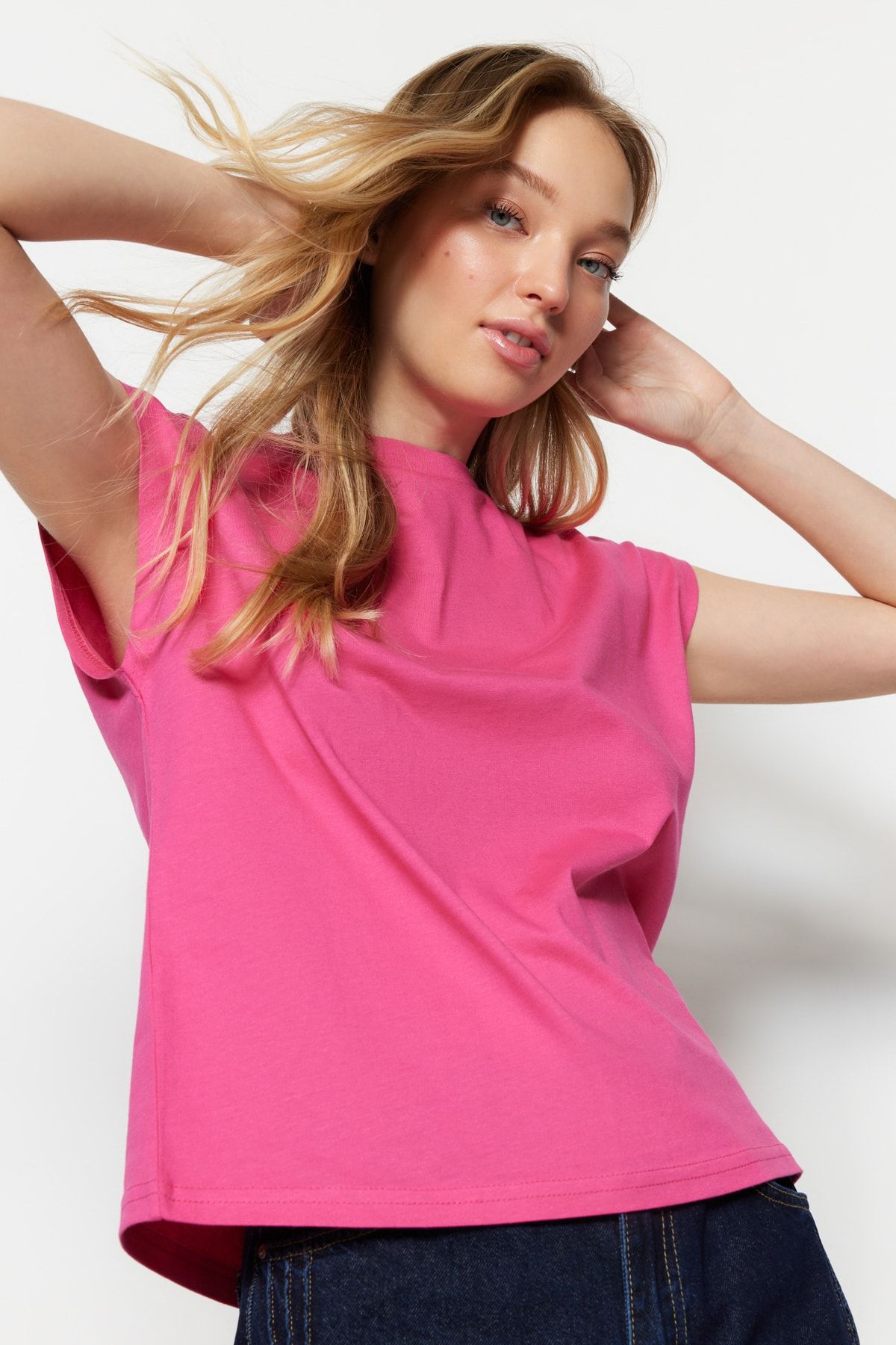 Trendyol Collection T-Shirt Rosa Regular Fit
