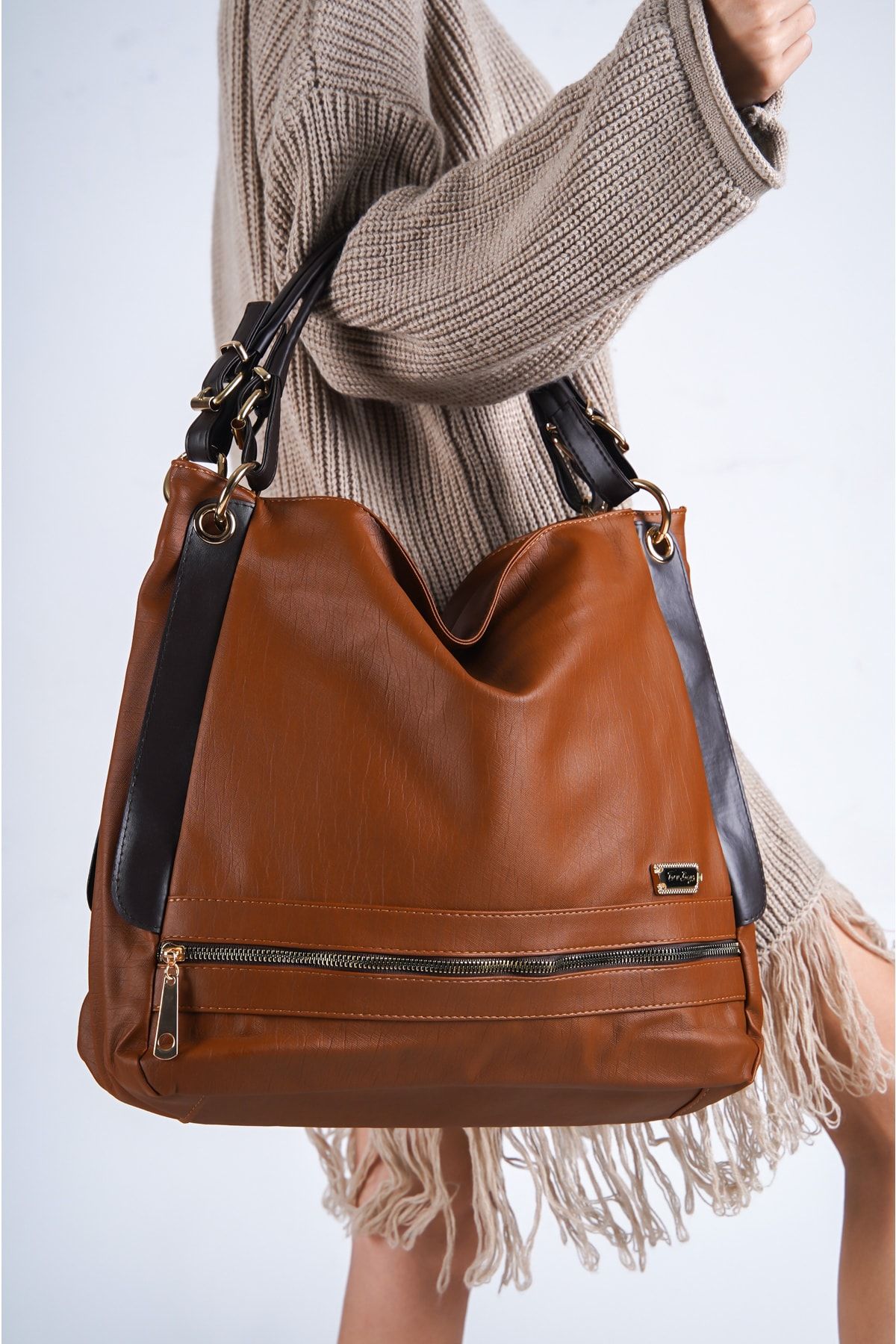 Solo shoulder bag hot sale