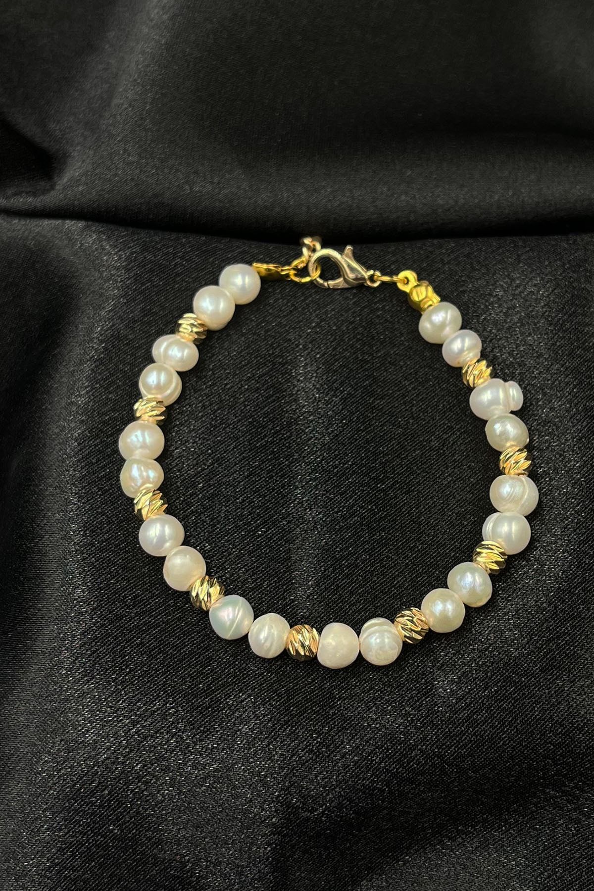 Vintage discount pearl bracelet