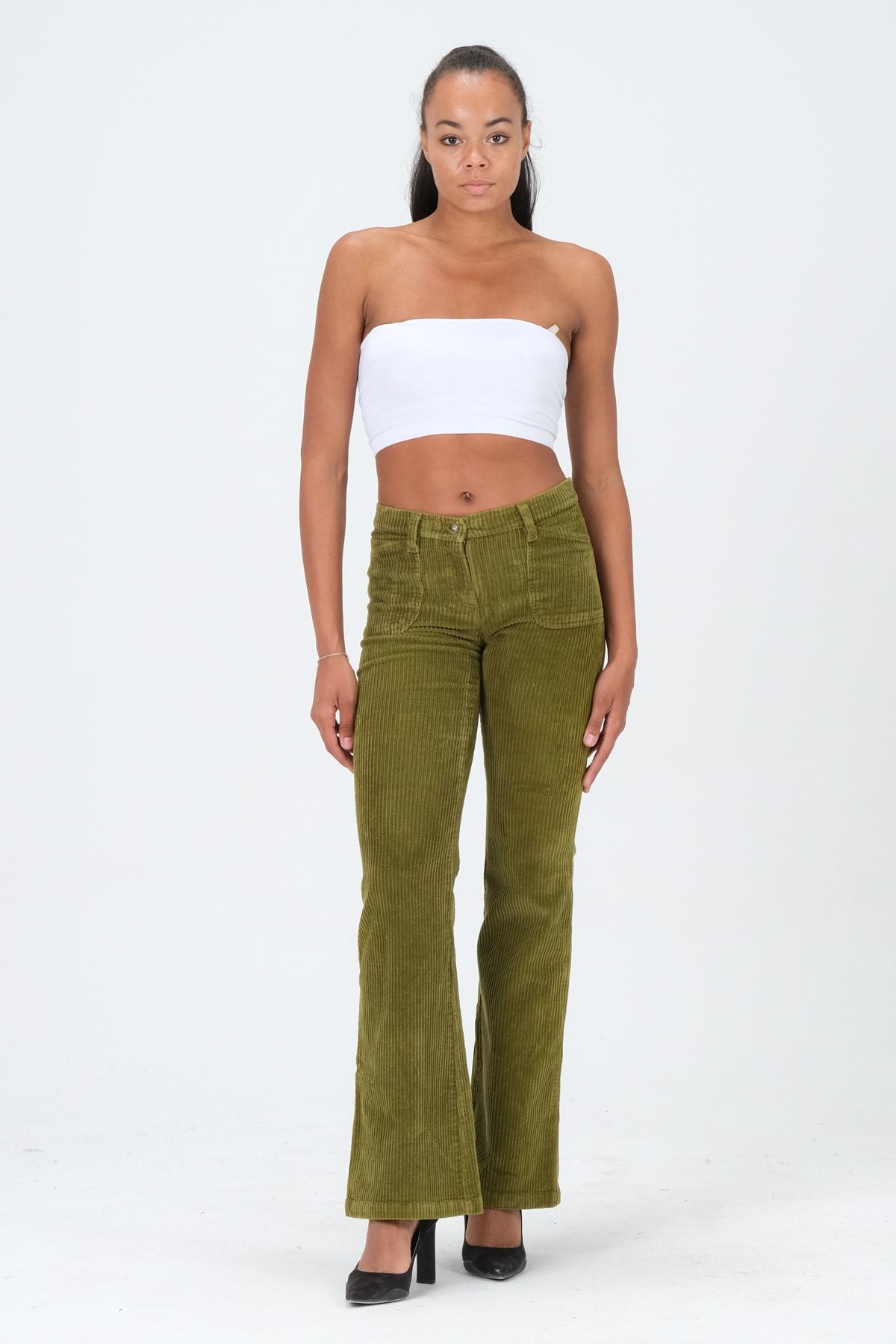 complete the look image