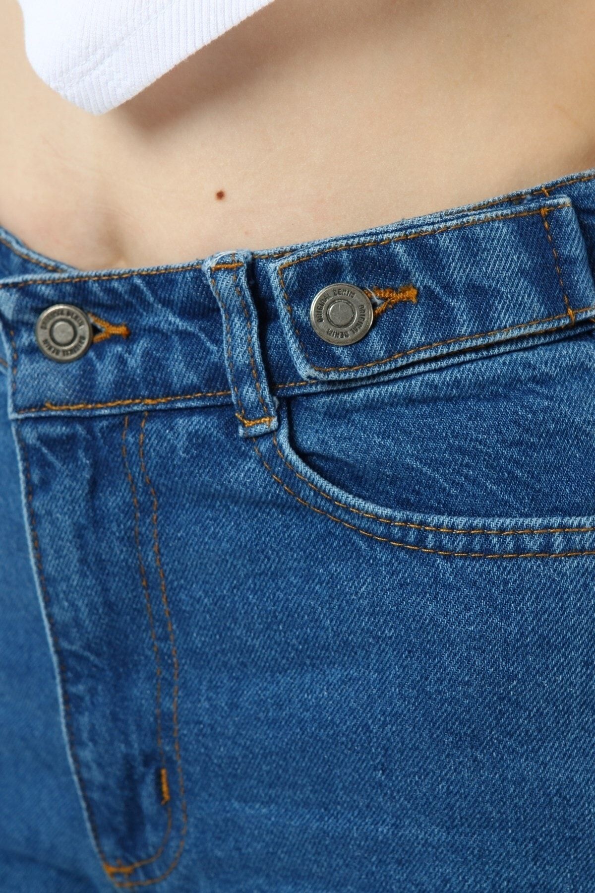 Benim Denim-Mom Jeans - Women's, EPaulet Detailed Leg Belt 6
