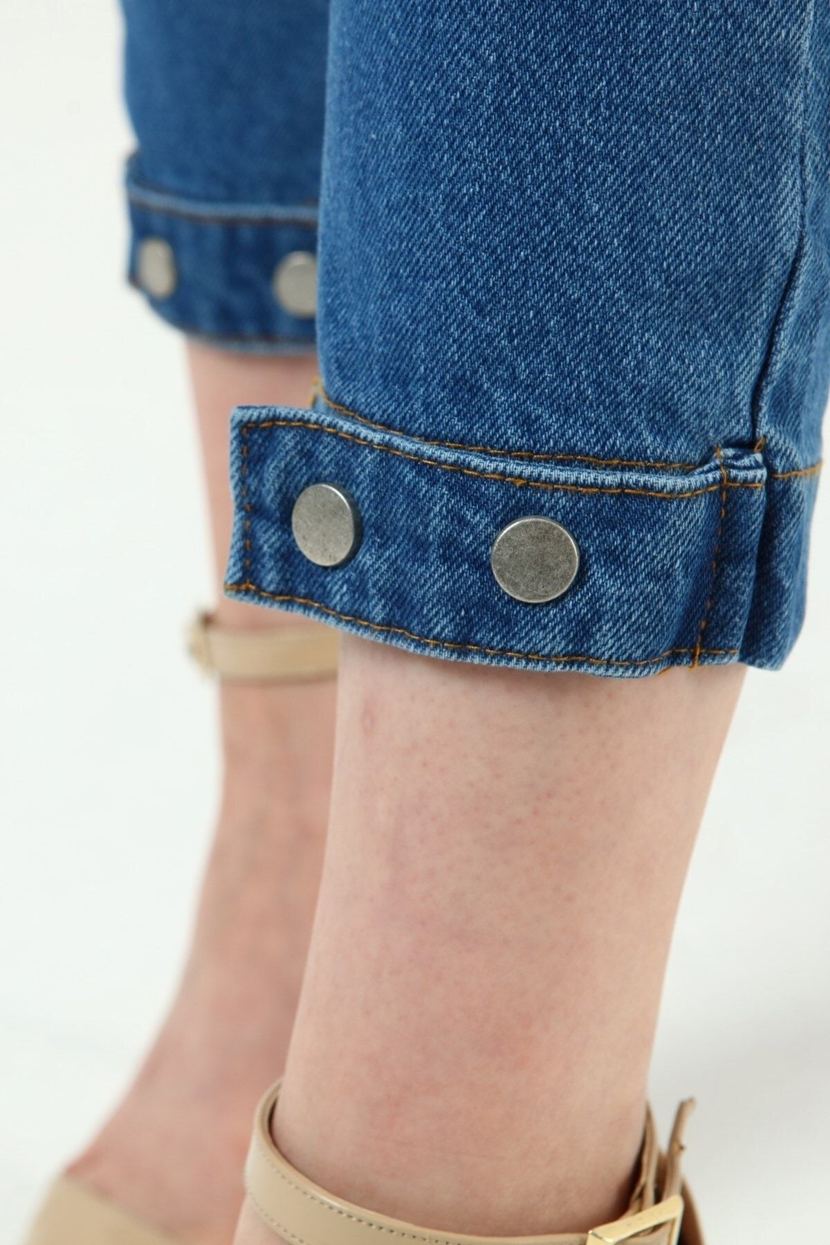 Benim Denim-Mom Jeans - Women's, EPaulet Detailed Leg Belt 8