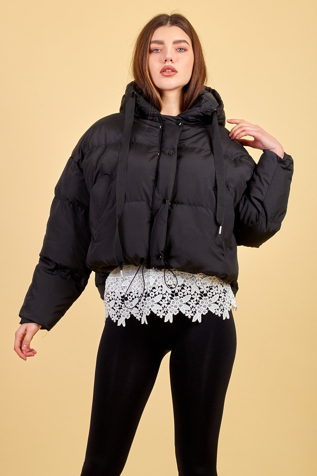 ladyzey Women s Black Oversize Hooded Short Puffer Coat with