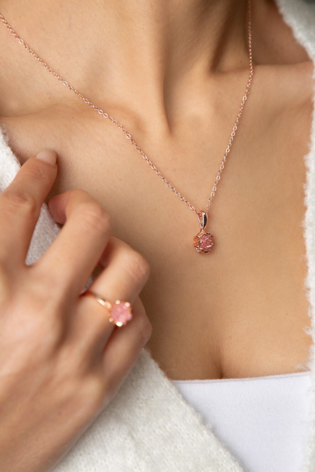 Kadın Rose Altın Kaplama Pembe Zirkon Taşlı Lotus Çiçeği Kolye Yüzük Set 3