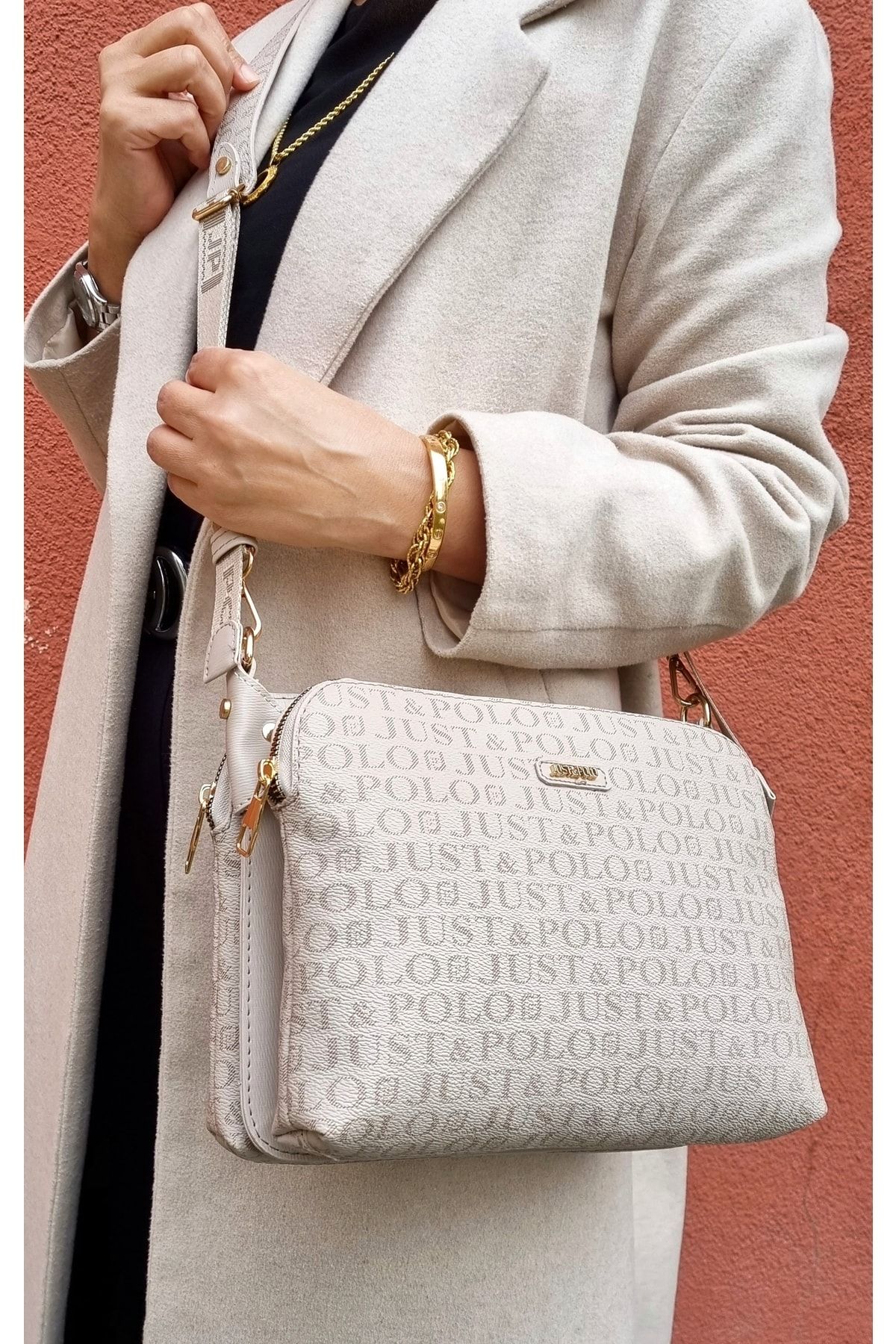 Gramercy dome crossbody 2025 bag