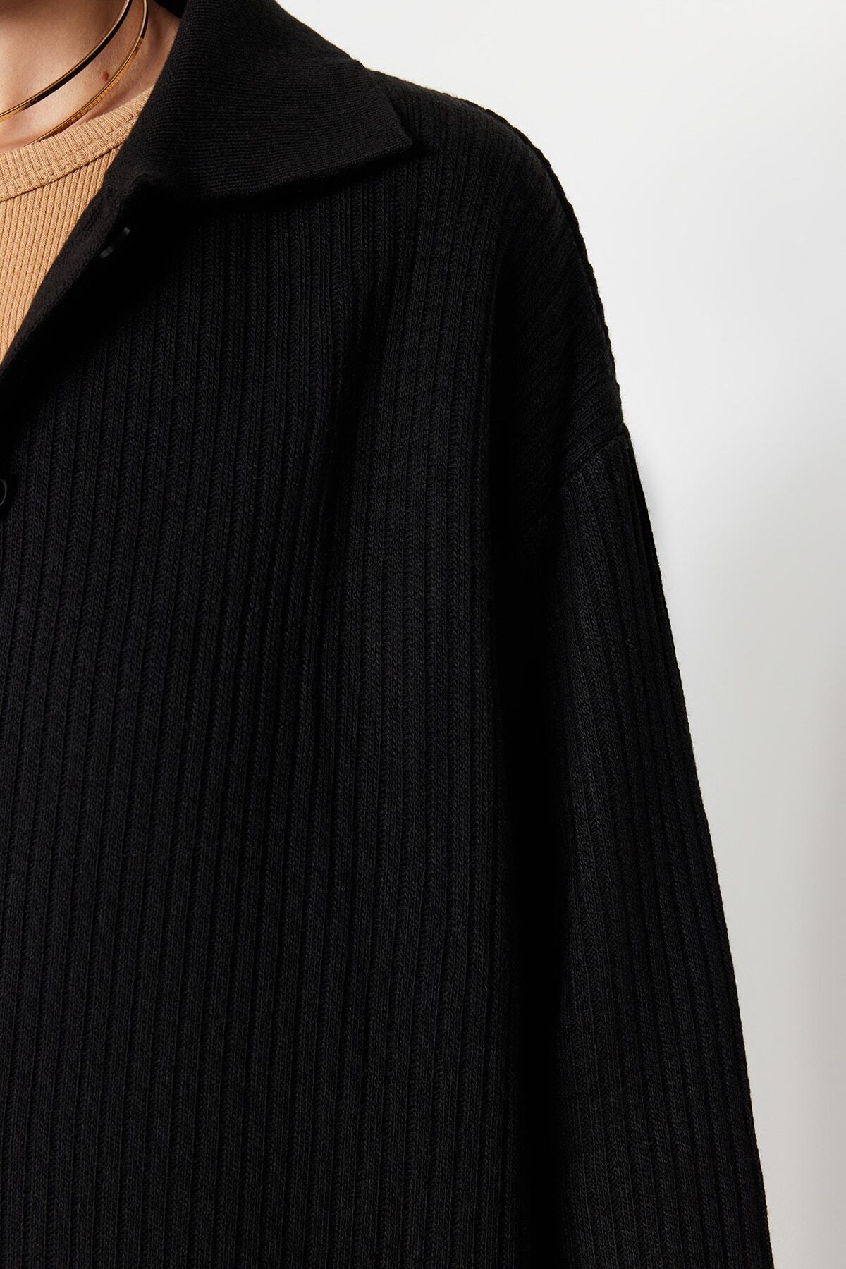 Trendyol Modest-Μαύρο Σετ Ζακέτα και Παντελόνι Πλεκτά - Σχιστό Λεπτομέρεια TCTAW23US00028 4