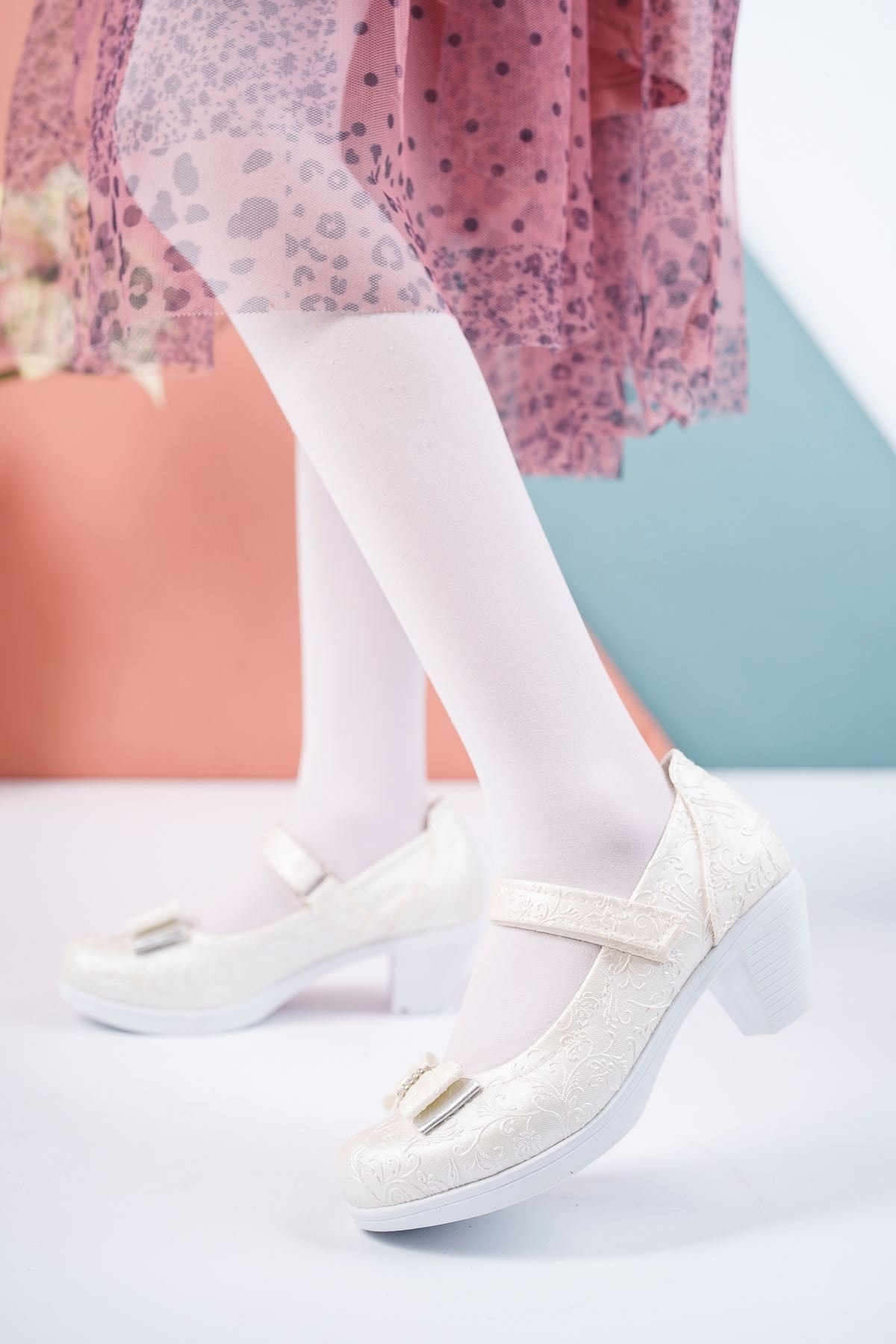 epaavm Kız Çocuk Beyaz Simli Topuklu Ayakkabı