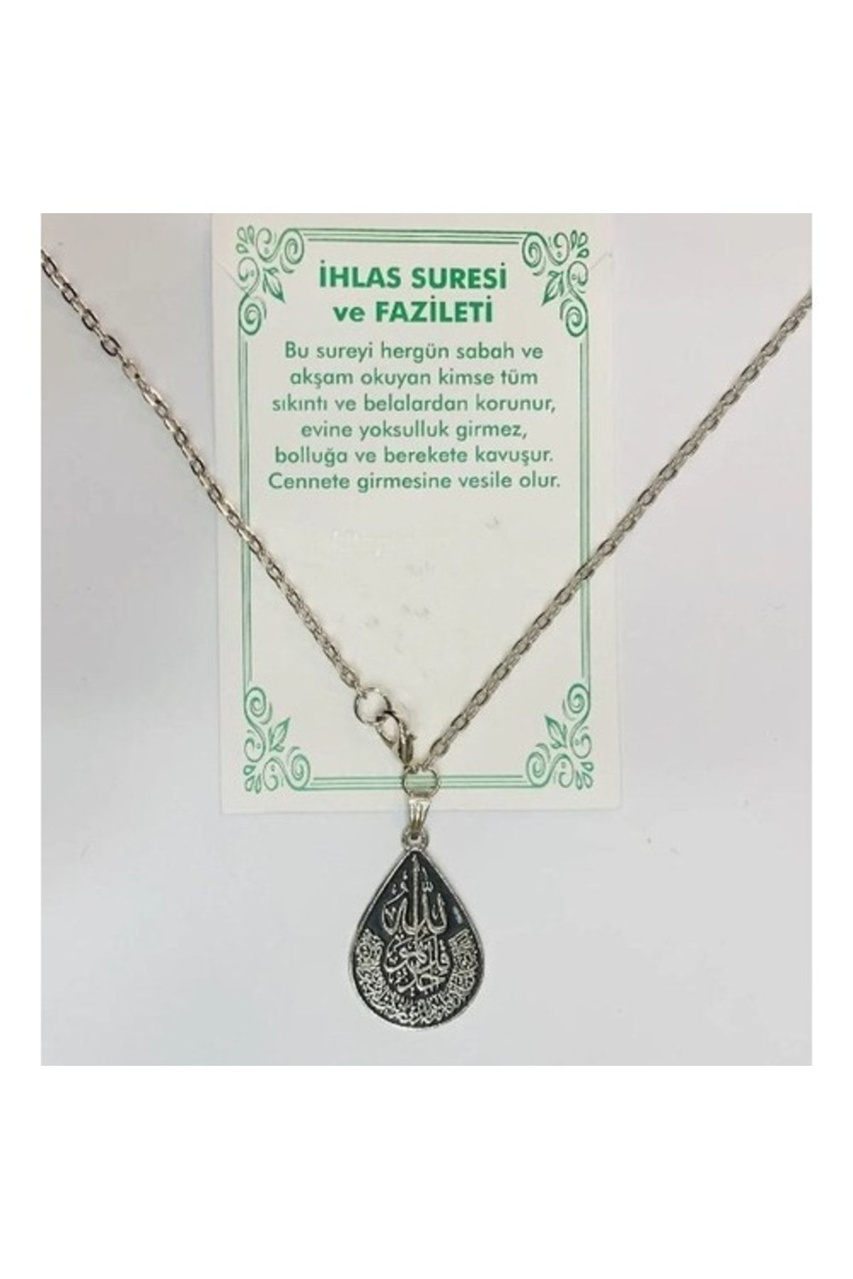 Vipfoni Metal Pendant with Surah Ihlas Prayer Written and Chain