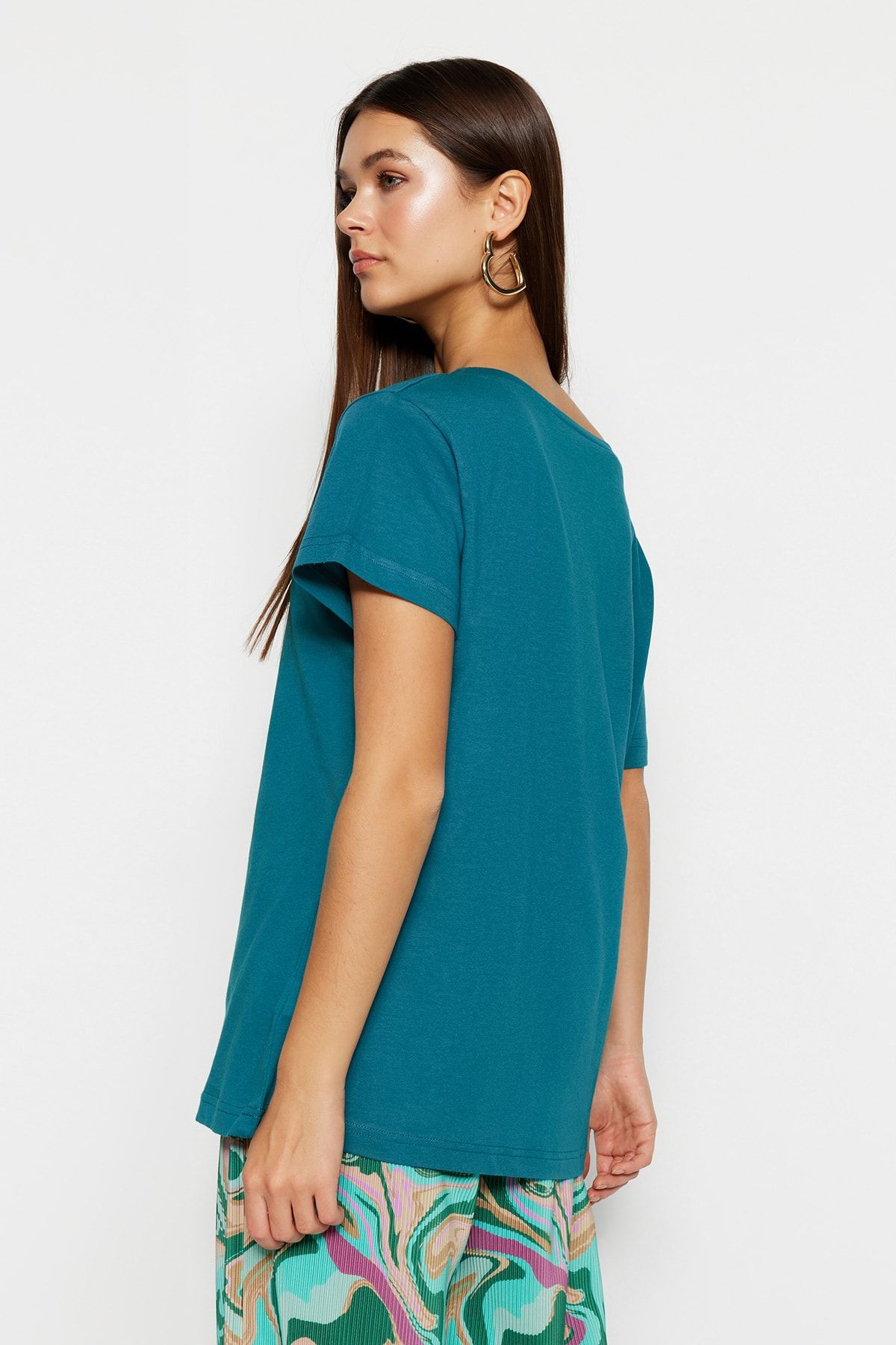 Trendyol Collection T-Shirt Grün Regular Fit FN7535