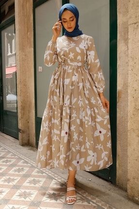 Begonvil Çiçek Desen Kuşaklı Tesettür Elbise - Bej MS00UM9001