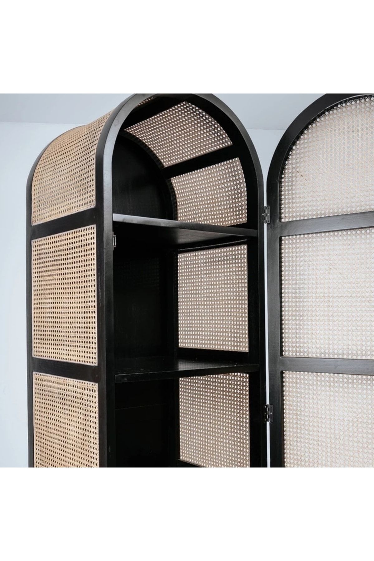 Arzu Wood Ahşap Hasır Dolap GB5570