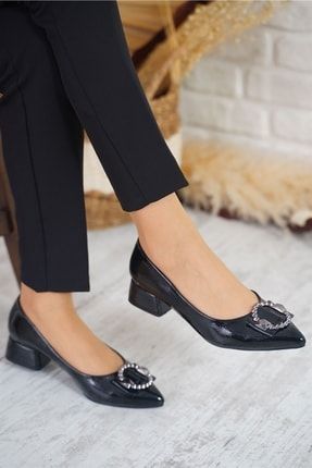 Linx Fiyonk Metal Toka Kadın Topuklu Ayakkabı Siyah Rugan 206 21Y43
