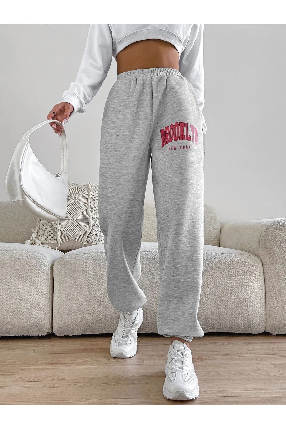 High rise on sale boyfriend sweatpants hollister