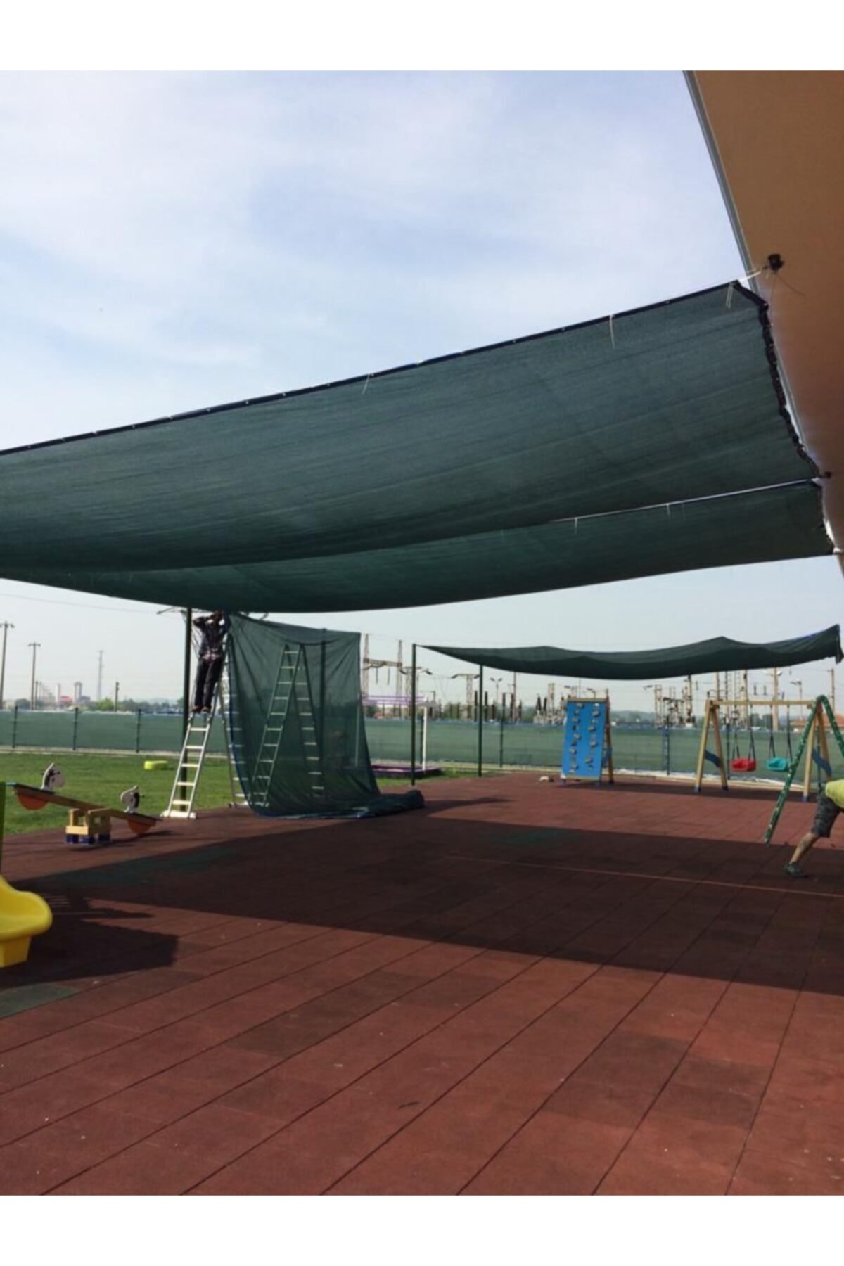 Gölgelik File 1,5metre X 9metre=13,5mt2 %95'lik Gölgelik Yeşil File Kolon Dikimli Kuşgözlü Halkalı 5