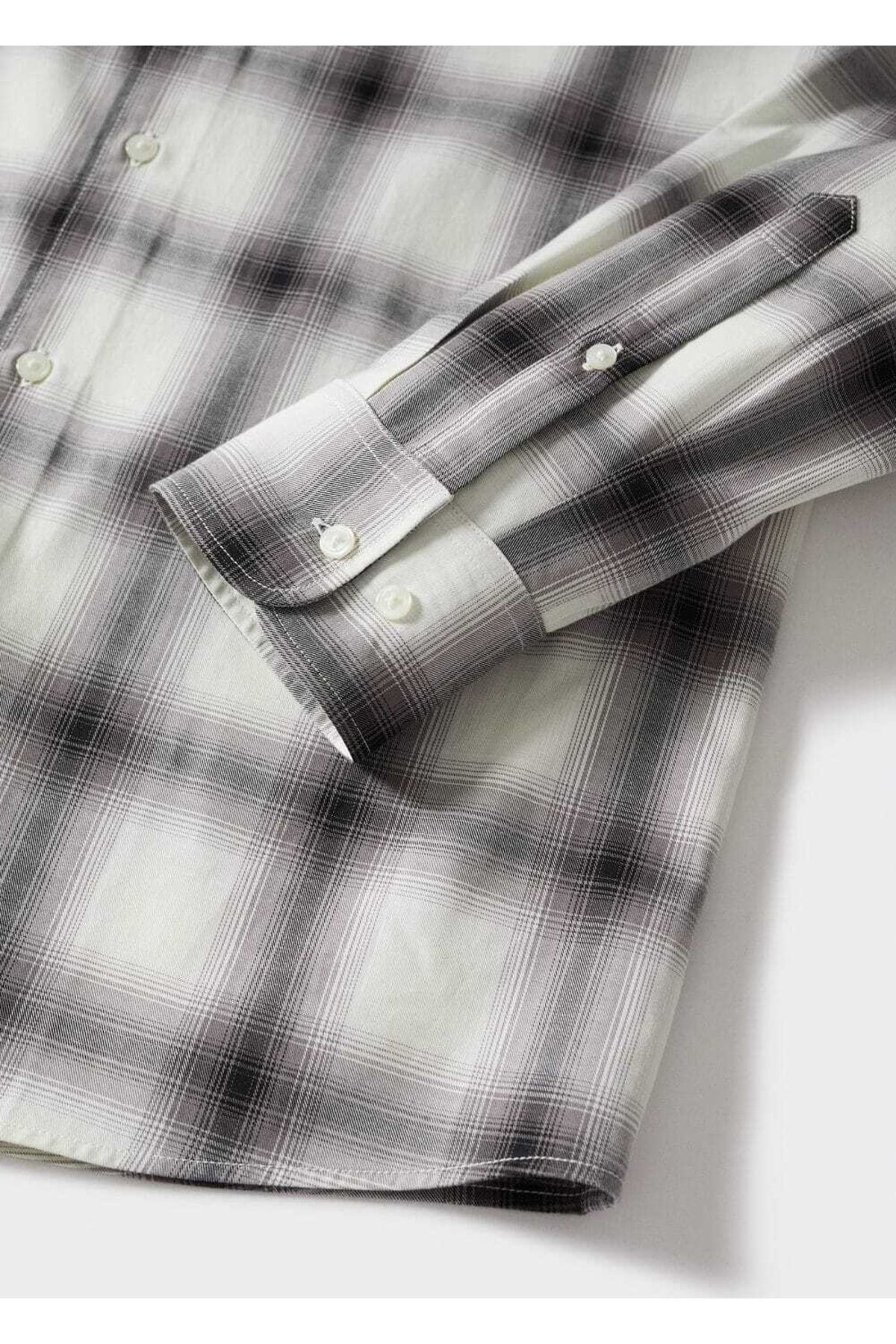 MANGO Man-Checkered Cotton Regular Fit Shirt 7