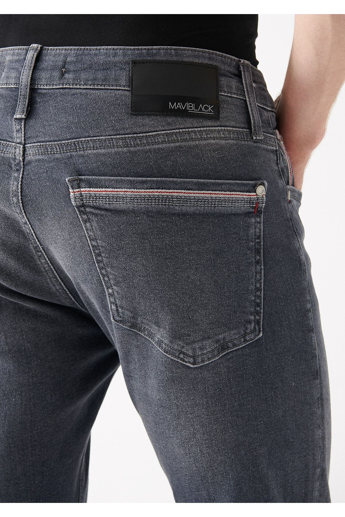 Mavi Jake Black Gri Jean Pantolon MB6084