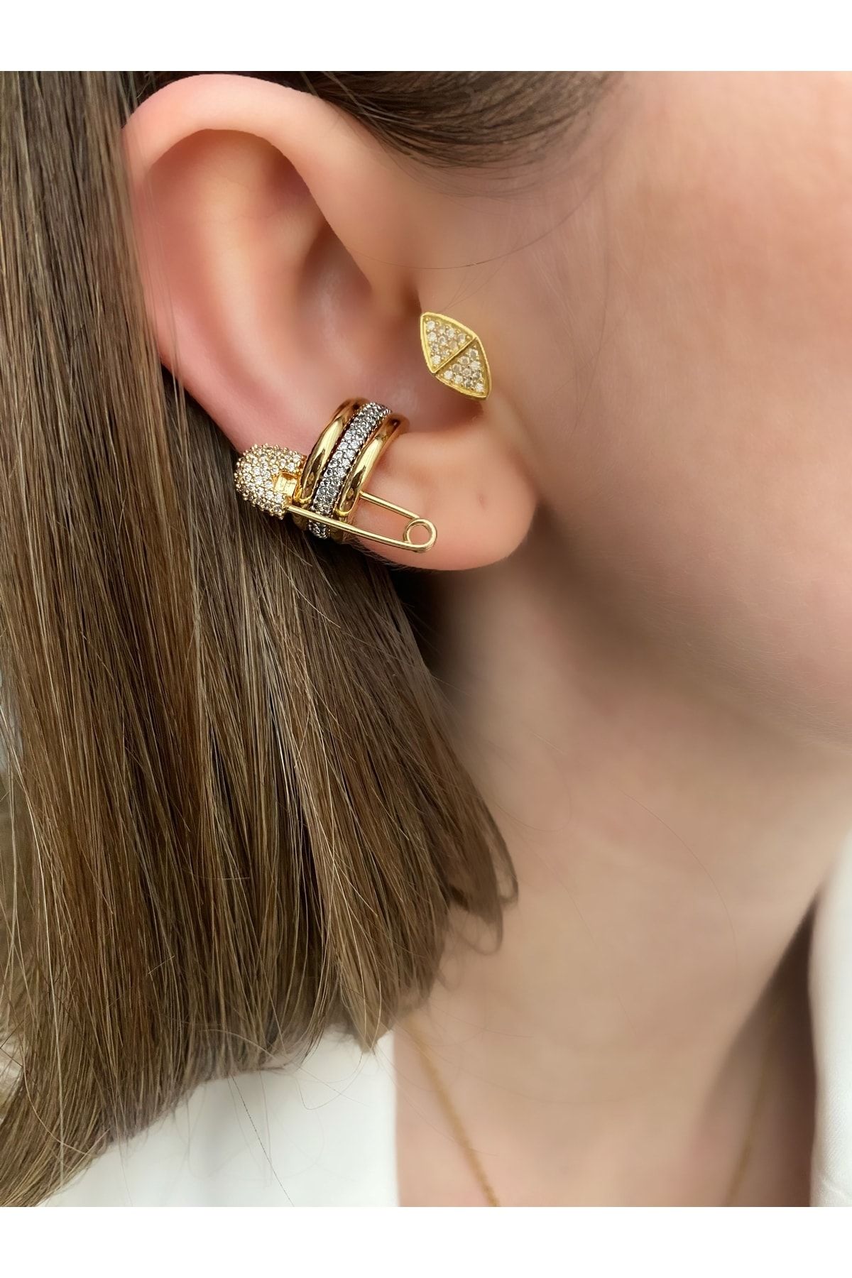 Ear hotsell pin gold