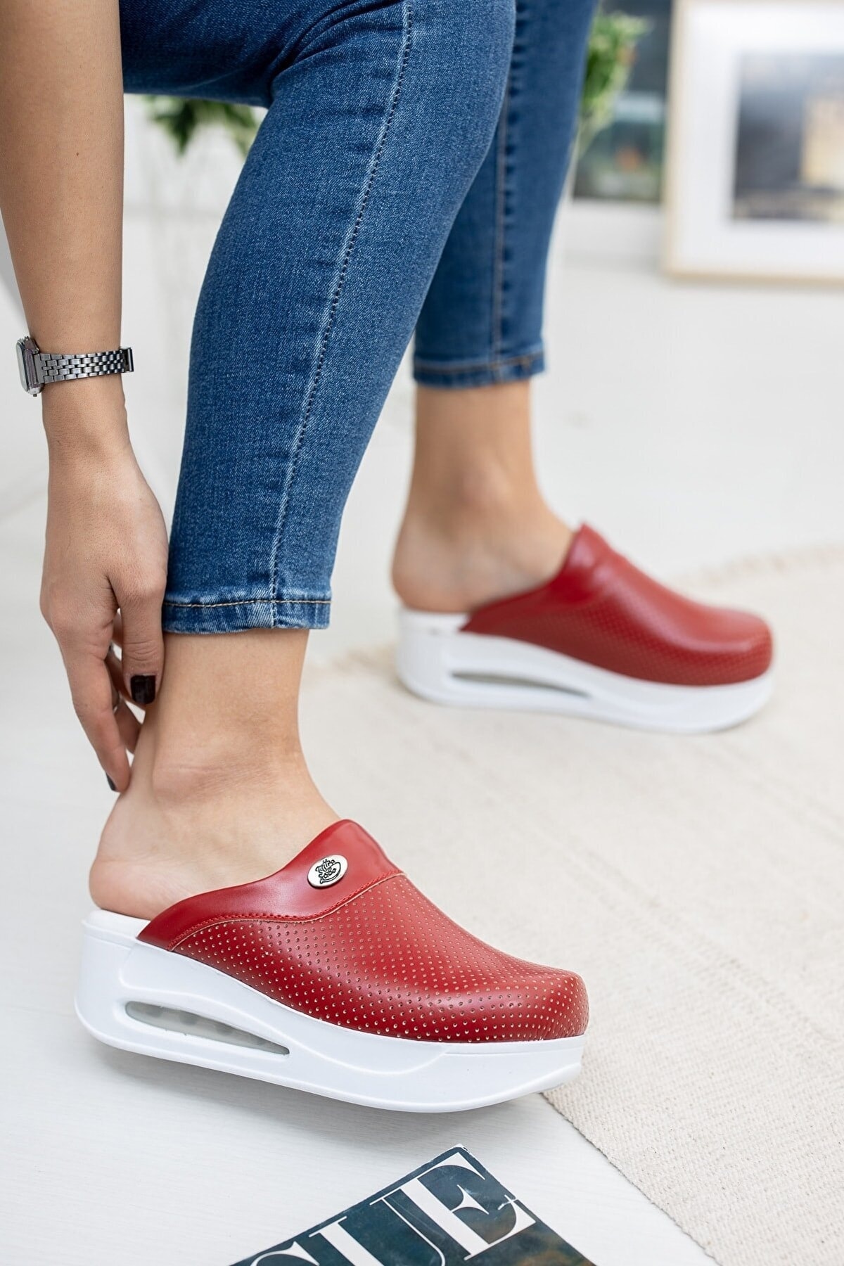  دمپایی ارتوپدی راحت آناتومیک دمپایی زنانه آناتومیک Airmax Sole قرمز مخصوص سرآشپزها